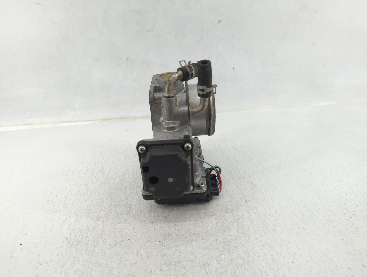 2016-2022 Honda Civic Throttle Body P/N:M22858420793 Fits Fits 2016 2017 2018 2019 2020 2021 2022 OEM Used Auto Parts - Oemu