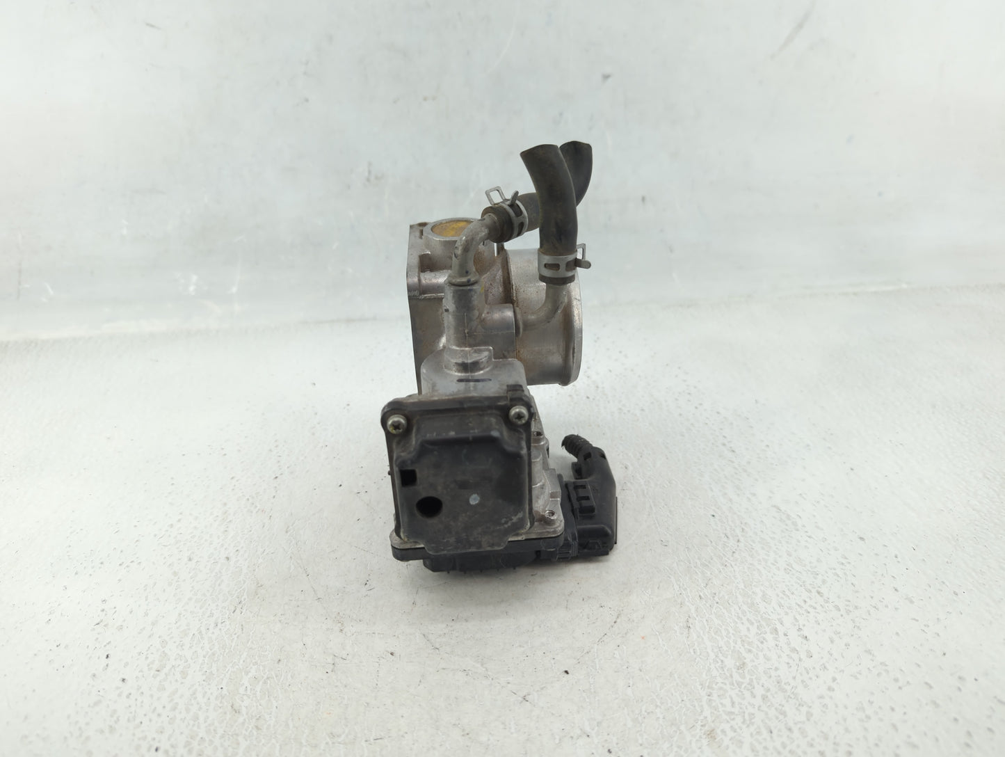 2016-2022 Honda Civic Throttle Body P/N:GMG9A Fits Fits 2016 2017 2018 2019 2020 2021 2022 OEM Used Auto Parts - Oemusedauto
