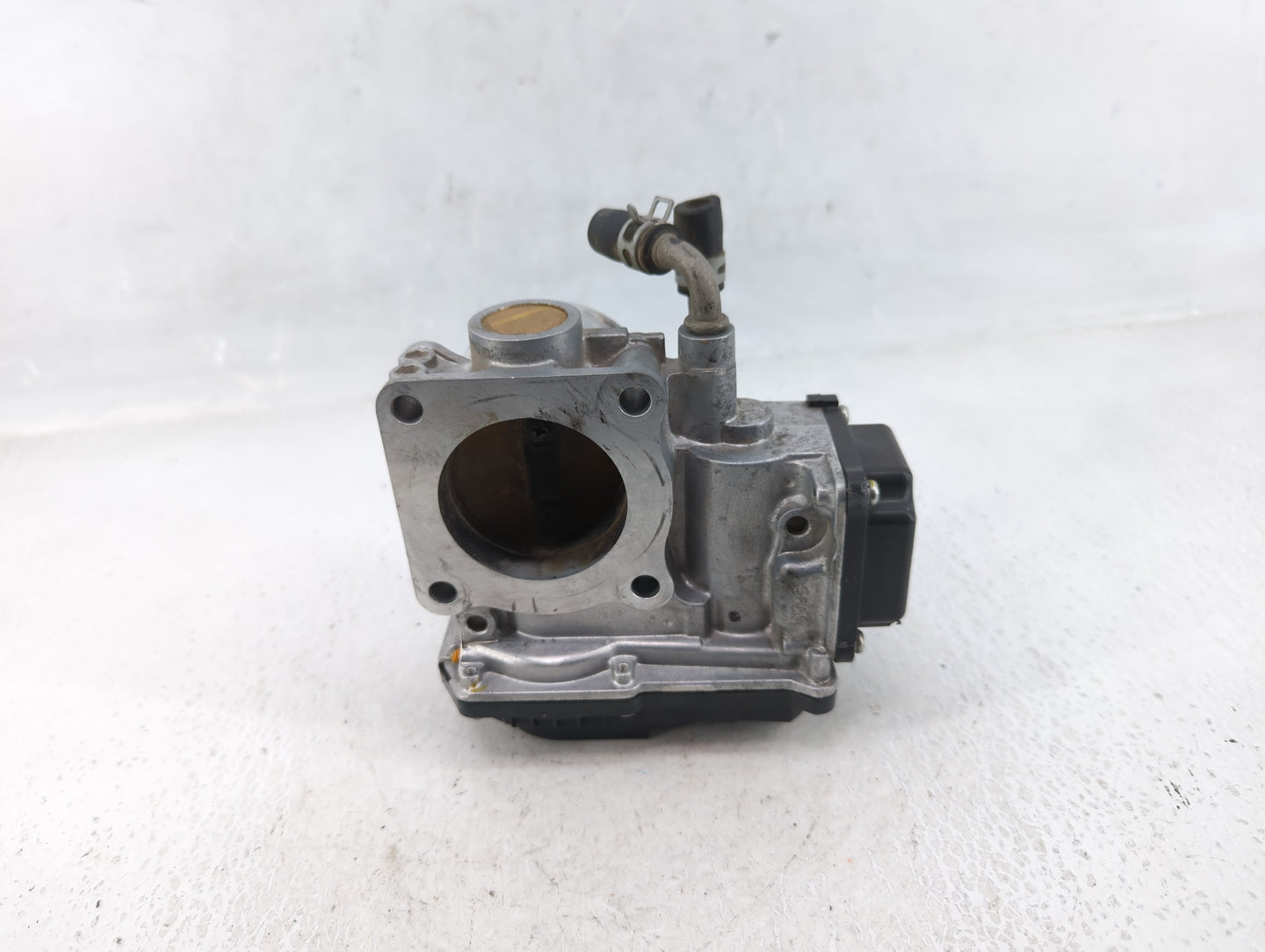 2016-2022 Honda Civic Throttle Body P/N:M22858606949 GMG9A Fits Fits 2016 2017 2018 2019 2020 2021 2022 OEM Used Auto Parts 