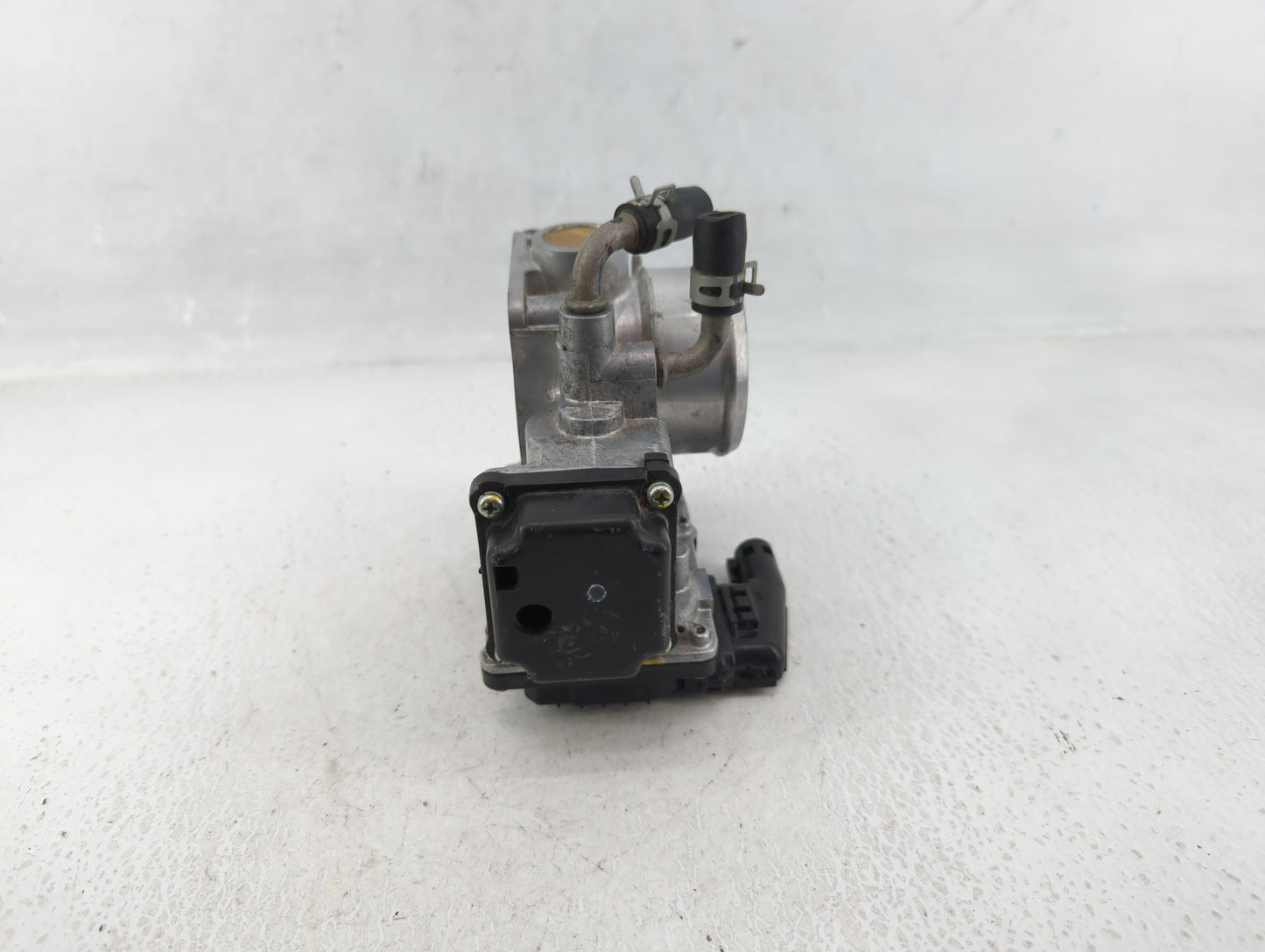 2016-2022 Honda Civic Throttle Body P/N:M22858606949 GMG9A Fits Fits 2016 2017 2018 2019 2020 2021 2022 OEM Used Auto Parts 