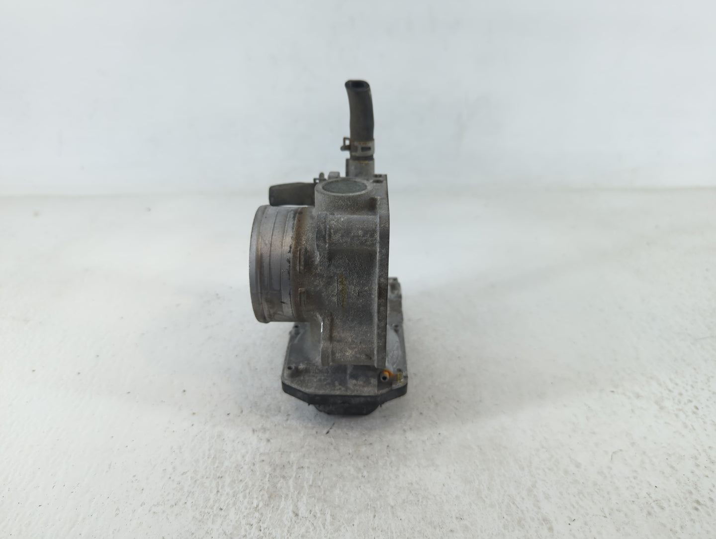 2016-2022 Honda Civic Throttle Body P/N:598316 M71209, GMH1A Fits Fits 2016 2017 2018 2019 2020 2021 2022 OEM Used Auto Part