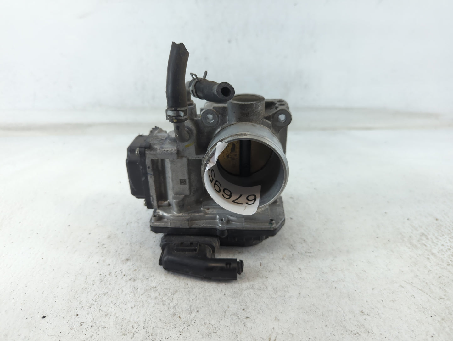 2016-2022 Honda Civic Throttle Body P/N:M22858452350 GMG9A Fits Fits 2016 2017 2018 2019 2020 2021 2022 OEM Used Auto Parts 