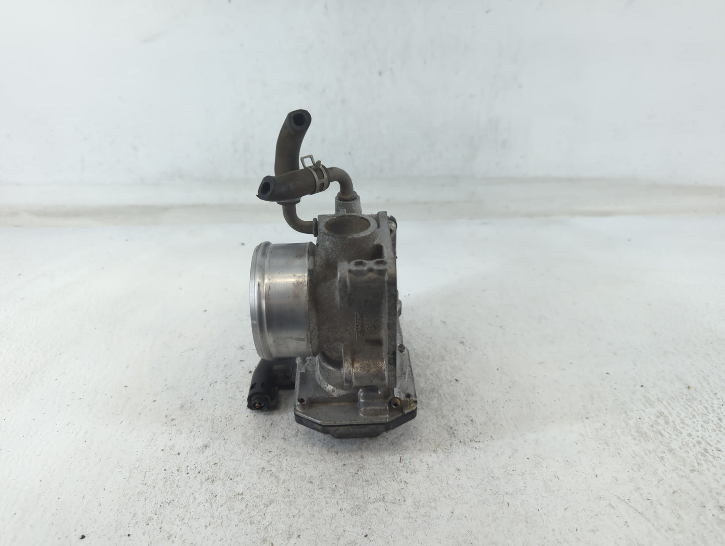 2016-2022 Honda Civic Throttle Body P/N:M22858452350 GMG9A Fits Fits 2016 2017 2018 2019 2020 2021 2022 OEM Used Auto Parts 