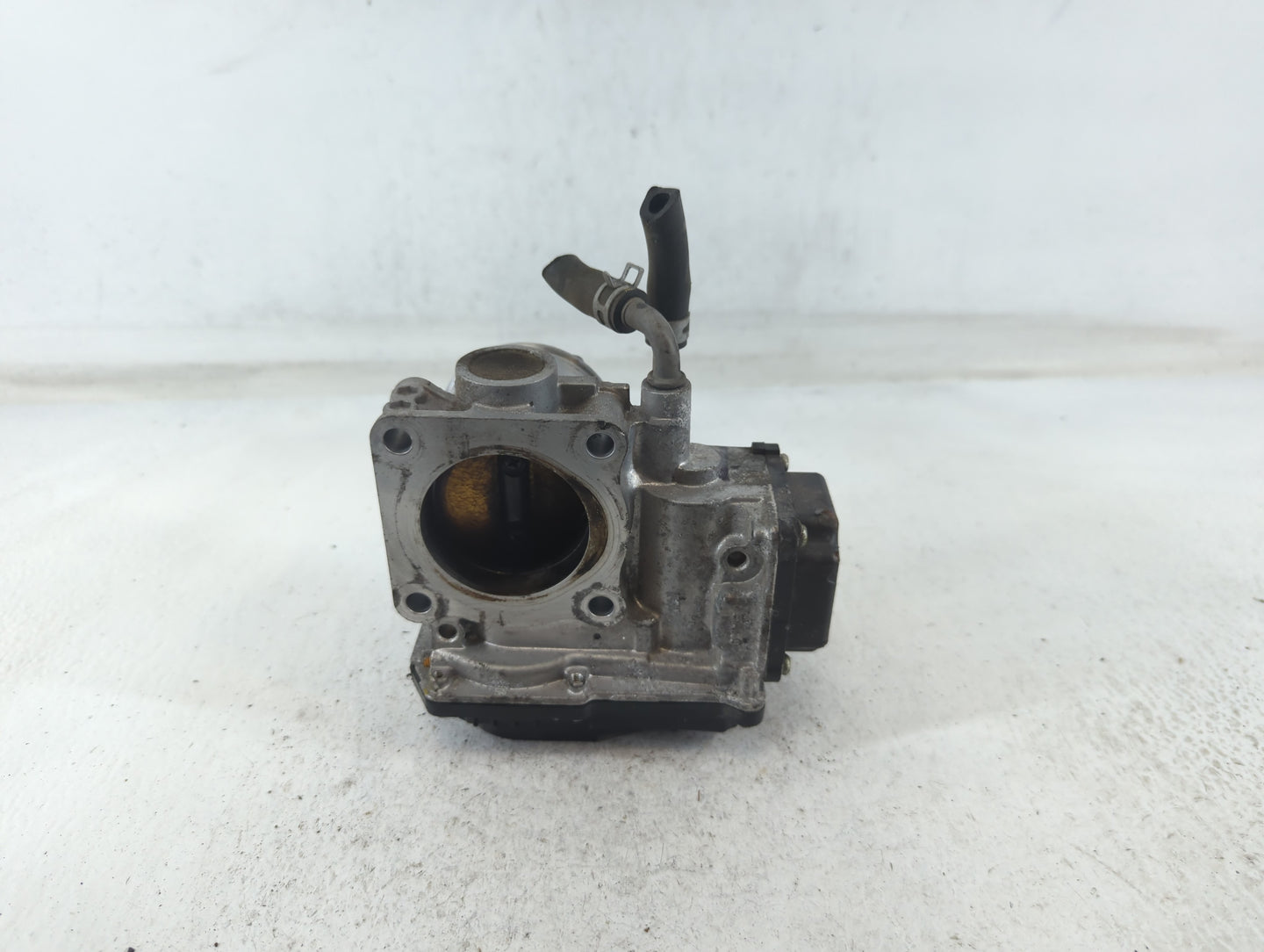 2016-2022 Honda Civic Throttle Body P/N:M22858452350 GMG9A Fits Fits 2016 2017 2018 2019 2020 2021 2022 OEM Used Auto Parts 