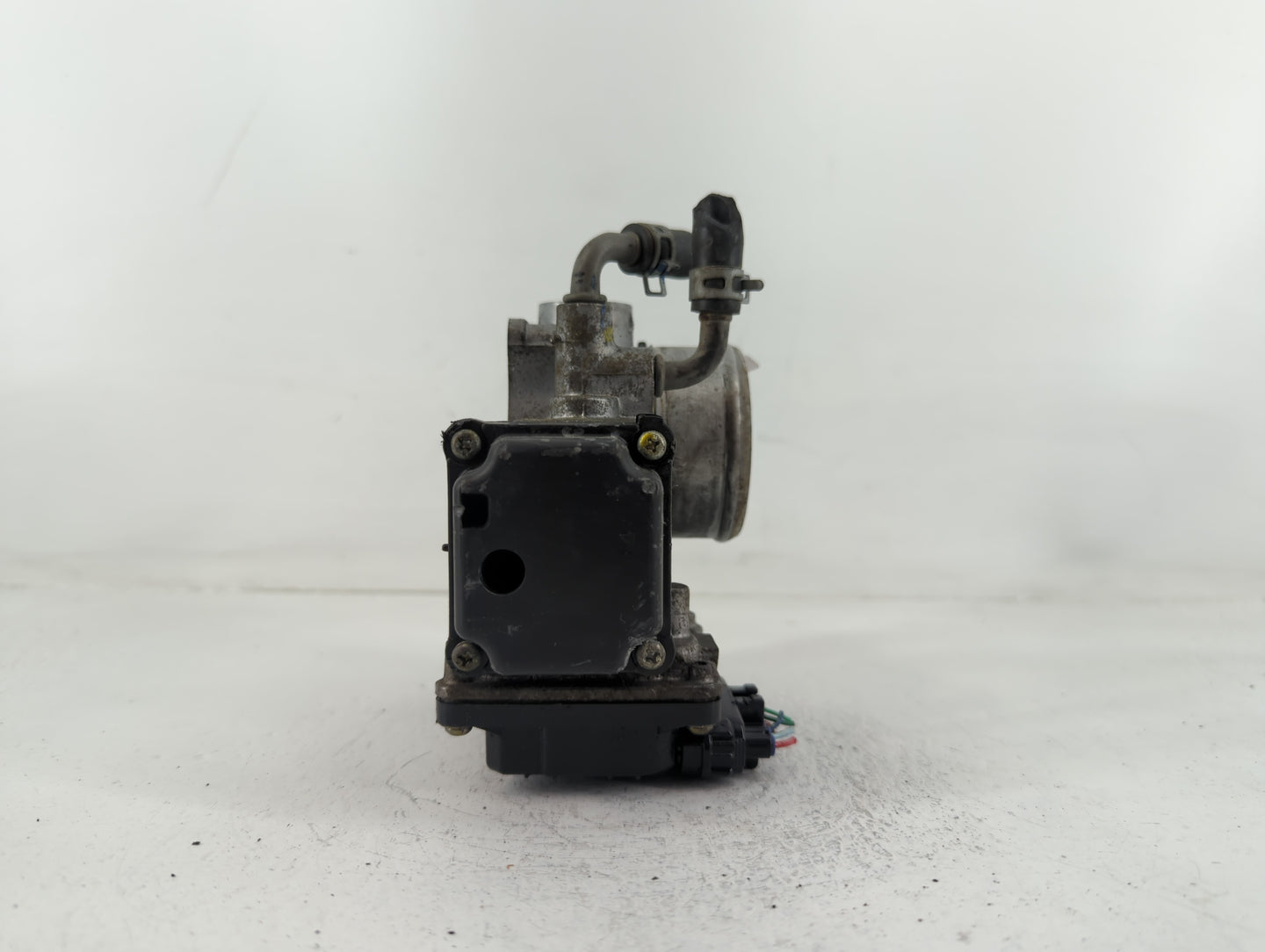 2016-2022 Honda Civic Throttle Body P/N:GMG9A M22857496796 Fits Fits 2016 2017 2018 2019 2020 2021 2022 OEM Used Auto Parts 