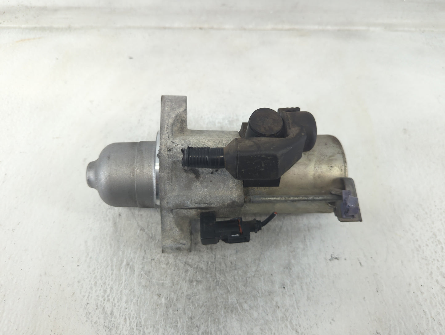 2016-2017 Honda Civic Car Starter Motor Solenoid OEM P/N:SM-75009 Fits Fits 2016 2017 2020 OEM Used Auto Parts - Oemusedauto