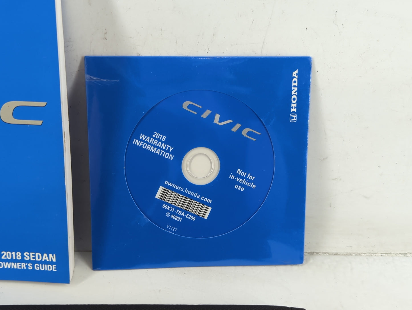 2018 Honda Civic Owners Manual Book Guide OEM Used Auto Parts - Oemusedautoparts1.com