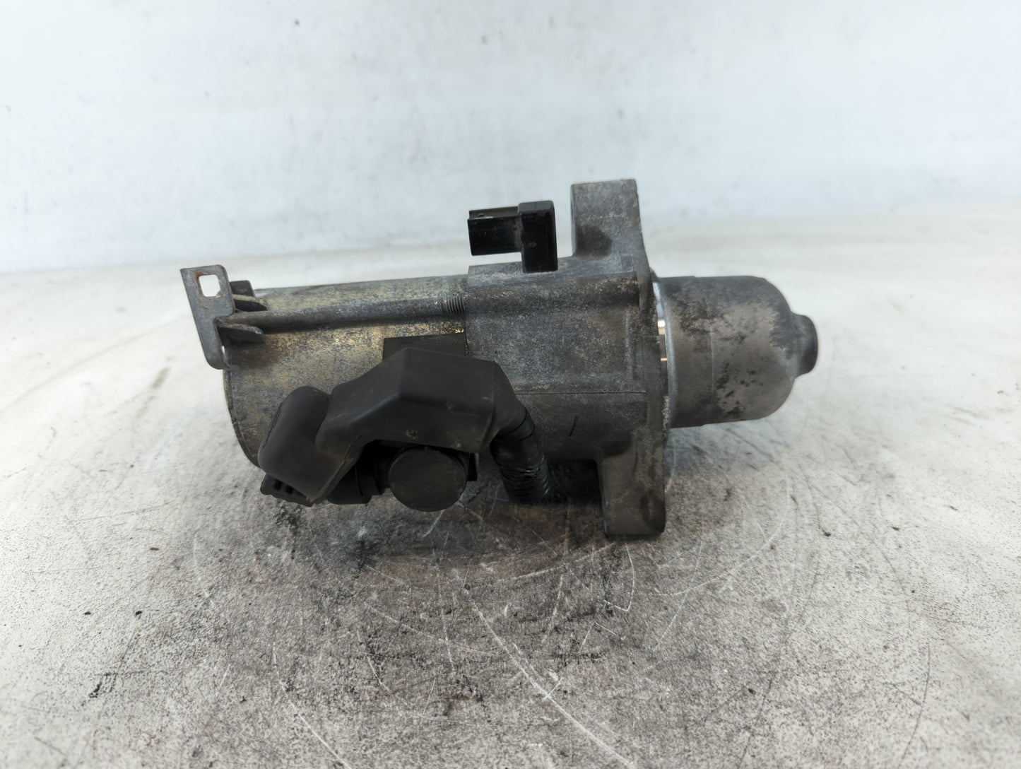 2016-2017 Honda Civic Car Starter Motor Solenoid OEM P/N:SM-75009 Fits Fits 2016 2017 2020 OEM Used Auto Parts - Oemusedauto