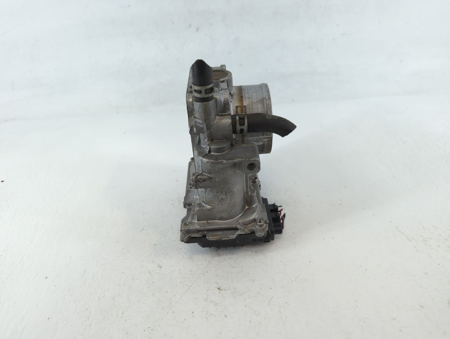 2016-2022 Honda Civic Throttle Body P/N:422616 M70906, GMH1A Fits Fits 2016 2017 2018 2019 2020 2021 2022 OEM Used Auto Part