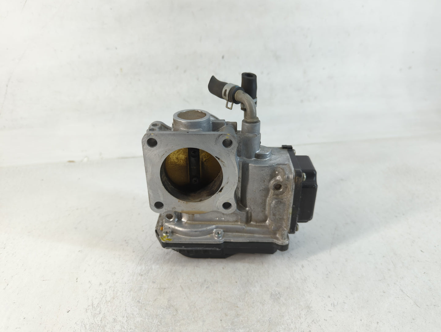 2016-2022 Honda Civic Throttle Body P/N:M22857529571 GMG9A Fits Fits 2016 2017 2018 2019 2020 2021 2022 OEM Used Auto Parts 