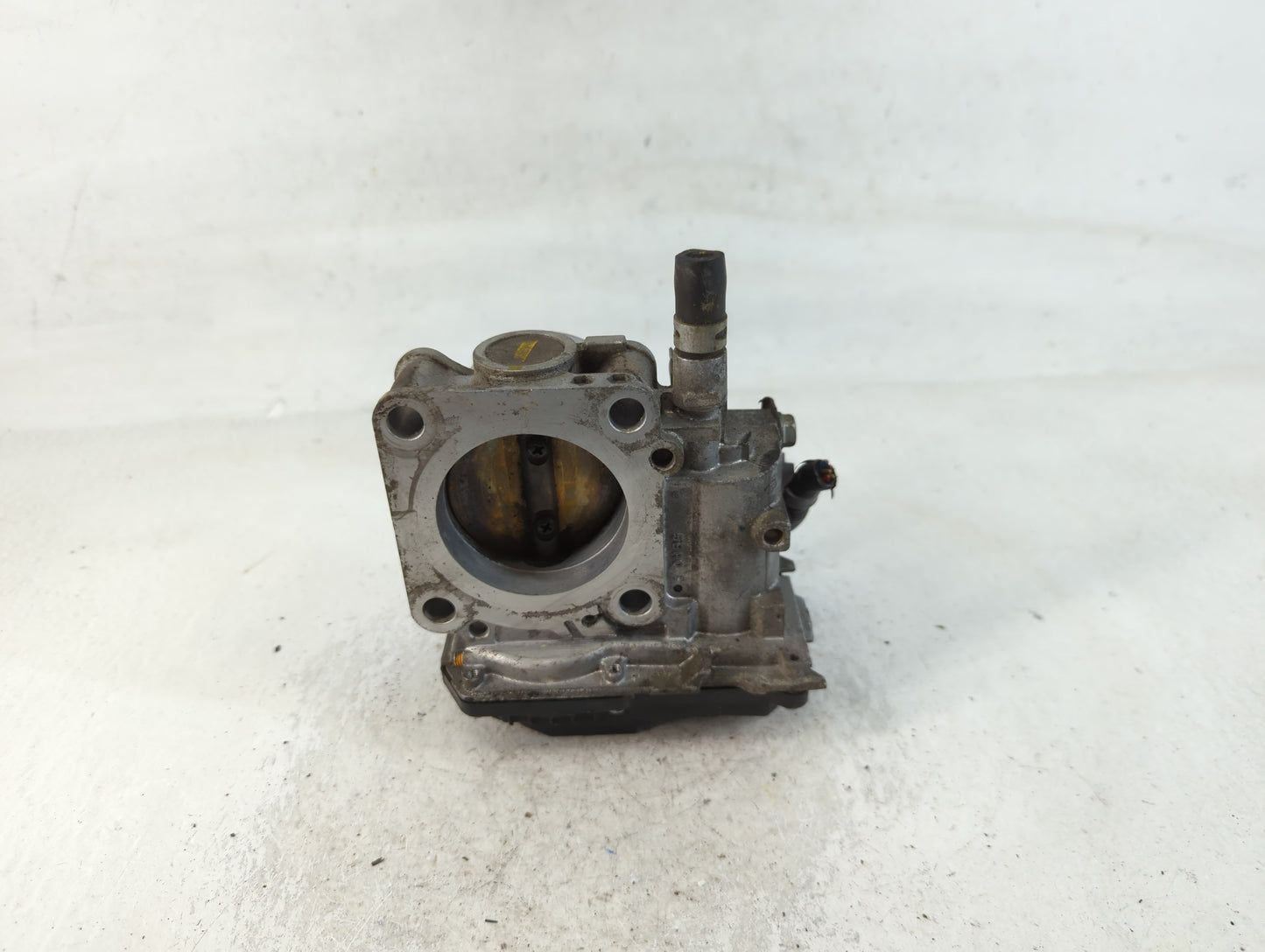 2016-2022 Honda Civic Throttle Body P/N:582963 M71201, GMH1A Fits Fits 2016 2017 2018 2019 2020 2021 2022 OEM Used Auto Part