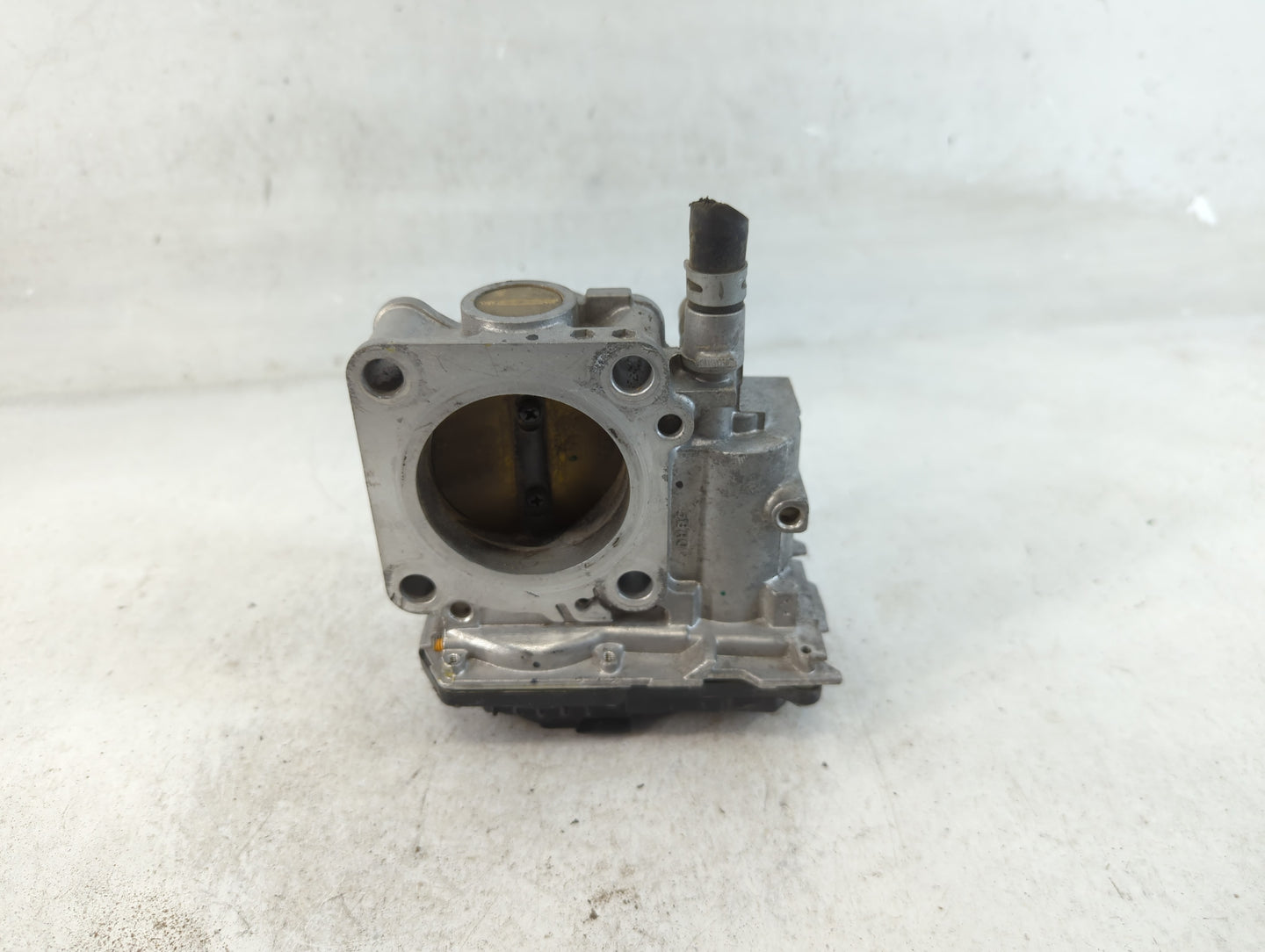 2016-2022 Honda Civic Throttle Body P/N:GMH11A Fits Fits 2016 2017 2018 2019 2020 2021 2022 OEM Used Auto Parts - Oemusedaut