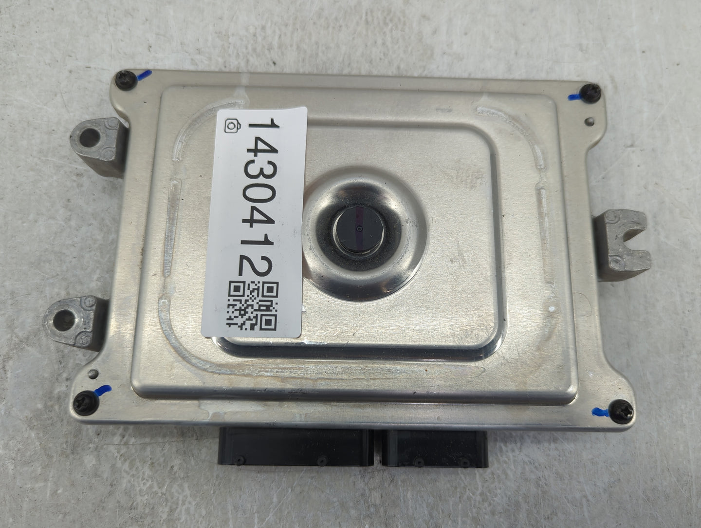 2018 Honda Clarity PCM Engine Control Computer ECU ECM PCU OEM P/N:37820-5WJ-A61 J200-9032245 Fits OEM Used Auto Parts - Oem