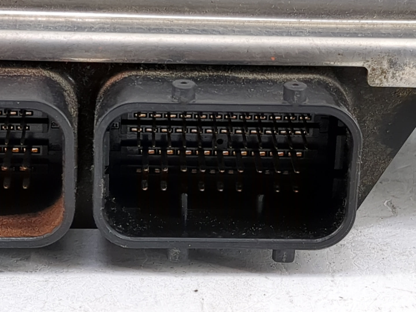 2018 Honda Clarity PCM Engine Control Computer ECU ECM PCU OEM P/N:37820-5WJ-A61 J200-702275 Fits OEM Used Auto Parts - Oemu