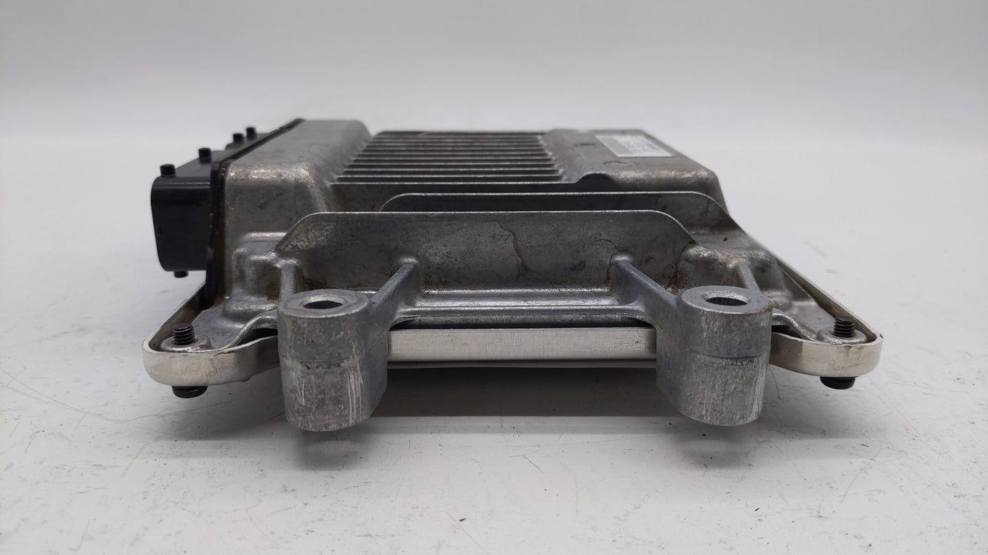2018 Honda Clarity PCM Engine Control Computer ECU ECM PCU OEM P/N:37820-5WJ-A61 378205WJA56, 37820-5WJ-A56 Fits OEM Used Au