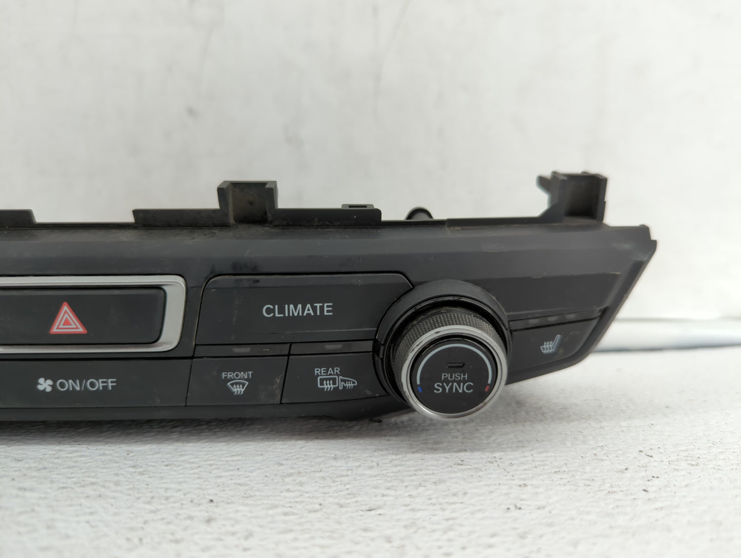 2018 Honda Clarity Climate Control Module Temperature AC/Heater Replacement Fits OEM Used Auto Parts - Oemusedautoparts1.com