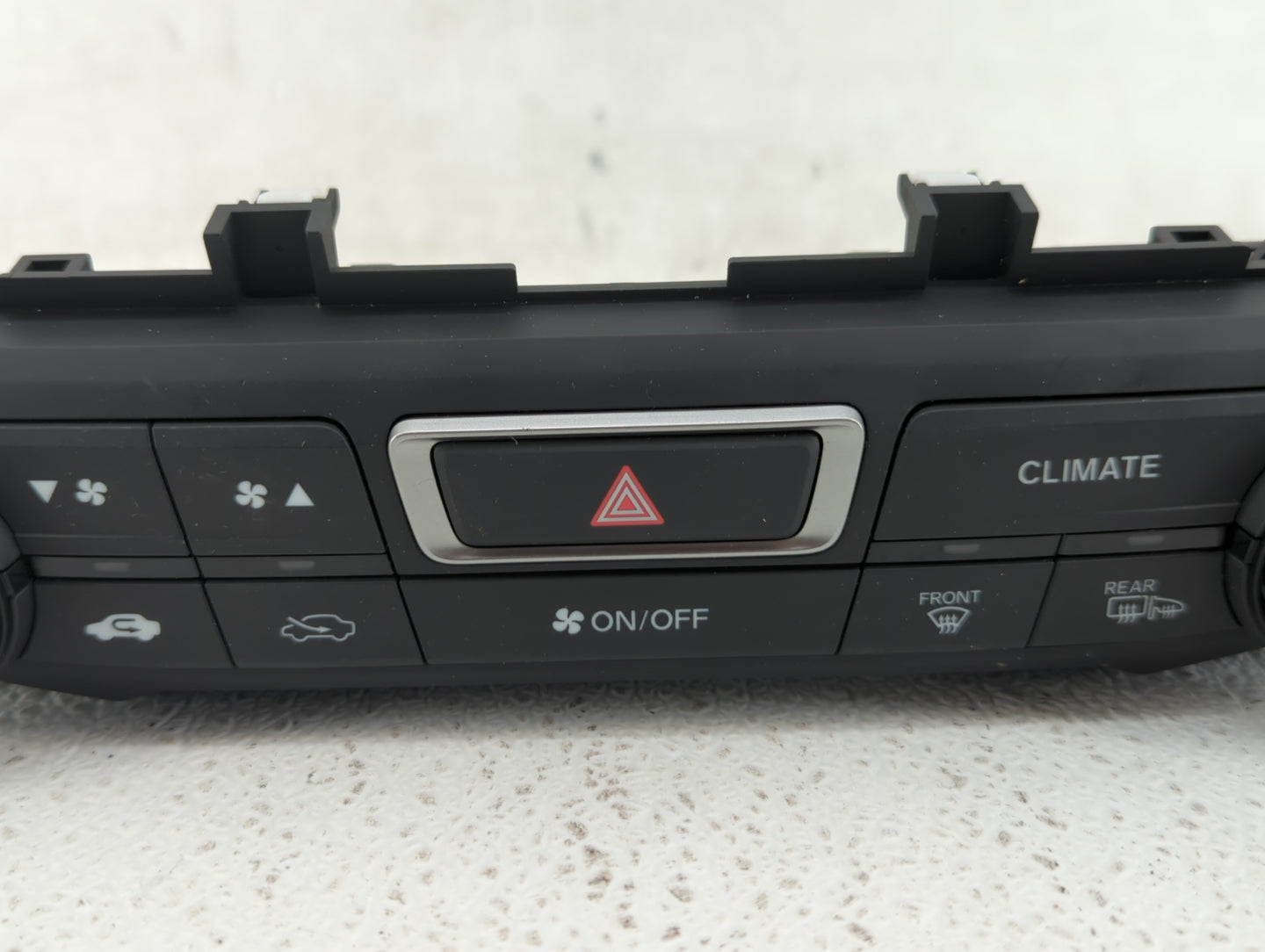 2017 Honda Clarity Climate Control Module Temperature AC/Heater Replacement P/N:79610-TRV-A411-M1 Fits OEM Used Auto Parts -