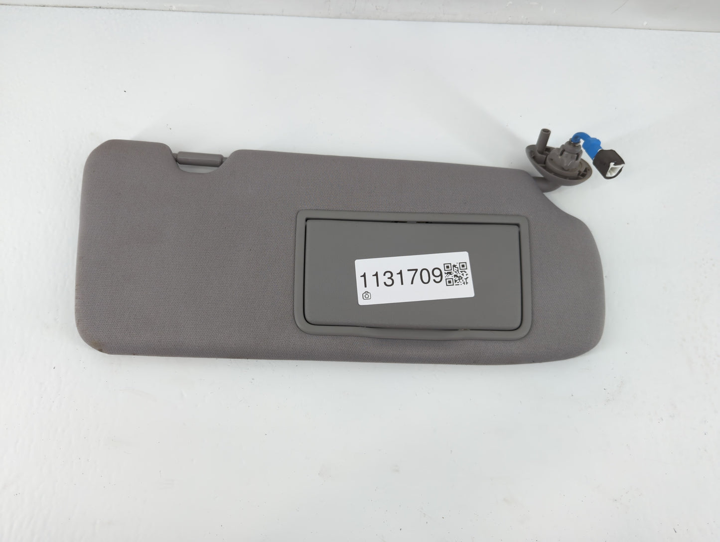 2017-2019 Honda Cr-V Sun Visor Shade Replacement Passenger Right Mirror Fits Fits 2017 2018 2019 OEM Used Auto Parts - Oemus
