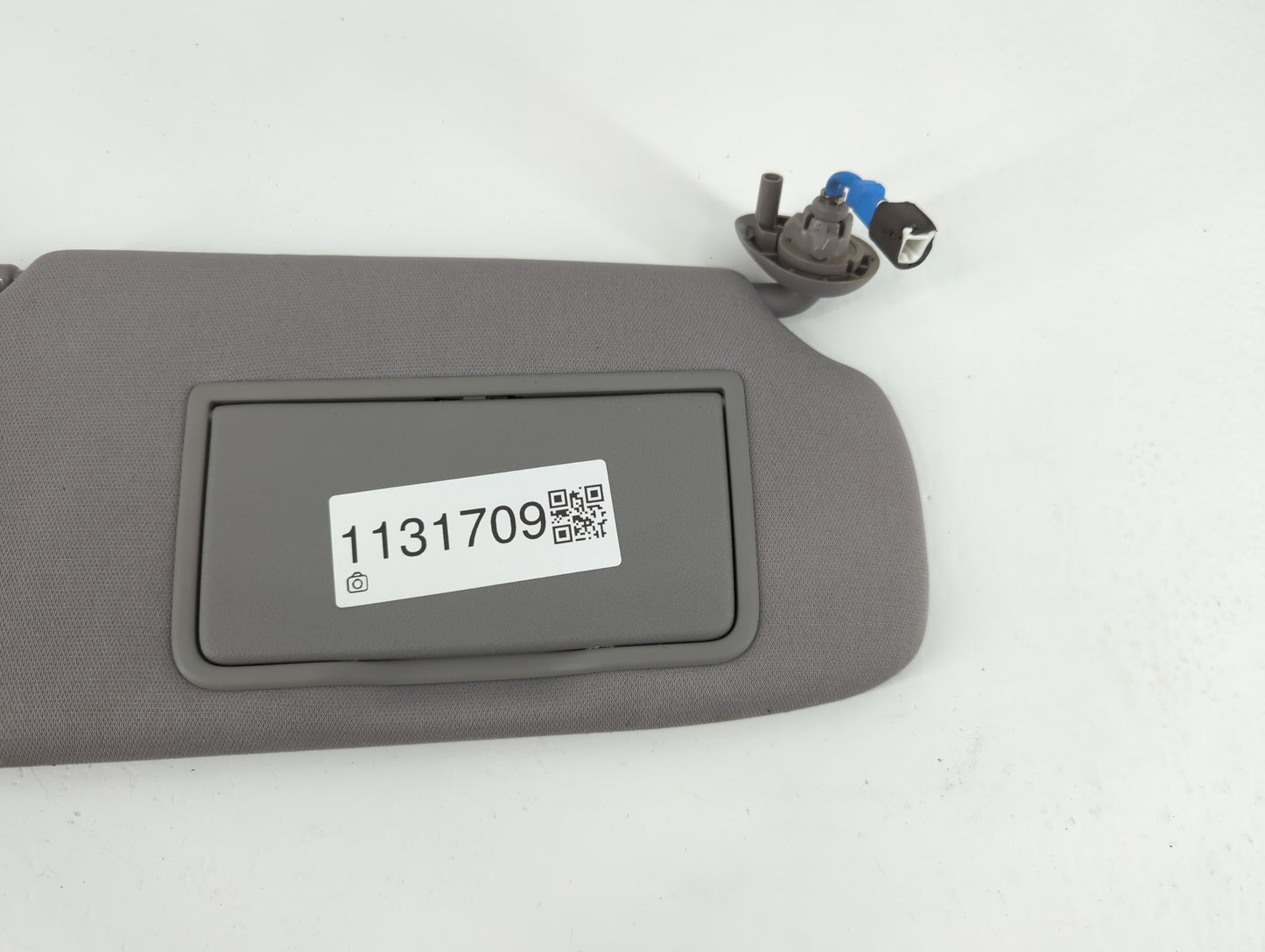 2017-2019 Honda Cr-V Sun Visor Shade Replacement Passenger Right Mirror Fits Fits 2017 2018 2019 OEM Used Auto Parts - Oemus