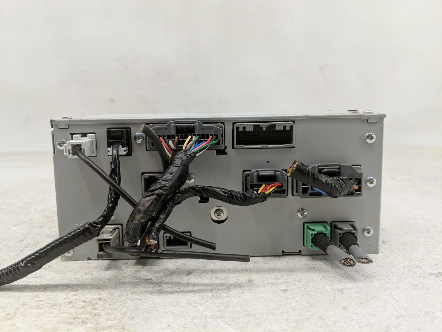 2018-2021 Honda Cr-V Radio AM FM Cd Player Receiver Replacement P/N:39101-TLA-A42-M1 Fits Fits 2018 2019 2020 2021 OEM Used 