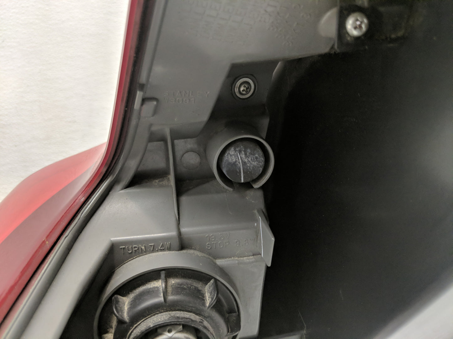 2017-2019 Honda Cr-V Tail Light Assembly Passenger Right OEM Fits Fits 2017 2018 2019 OEM Used Auto Parts - Oemusedautoparts