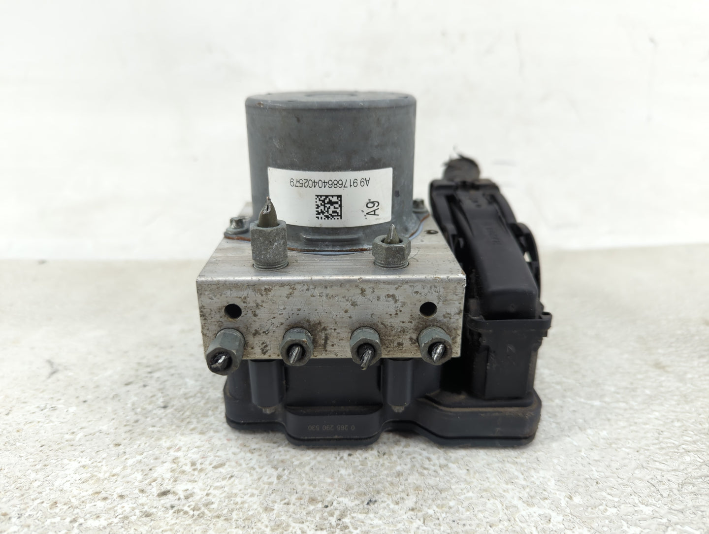 2017-2019 Honda Cr-V ABS Pump Control Module Replacement P/N:57110-TLA-A960-M1 Fits Fits 2017 2018 2019 OEM Used Auto Parts 