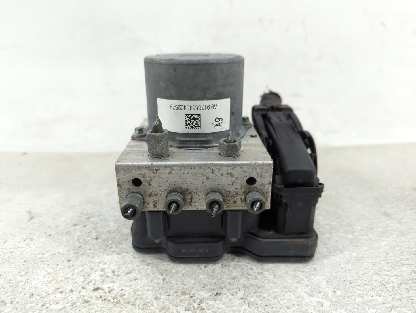 2017-2019 Honda Cr-V ABS Pump Control Module Replacement P/N:57110-TLA-A960-M1 Fits Fits 2017 2018 2019 OEM Used Auto Parts 