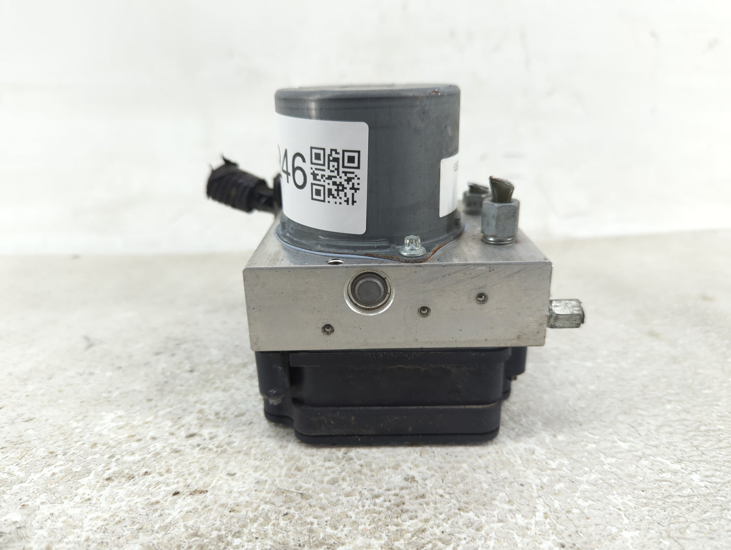 2017-2019 Honda Cr-V ABS Pump Control Module Replacement P/N:57110-TLA-A960-M1 Fits Fits 2017 2018 2019 OEM Used Auto Parts 