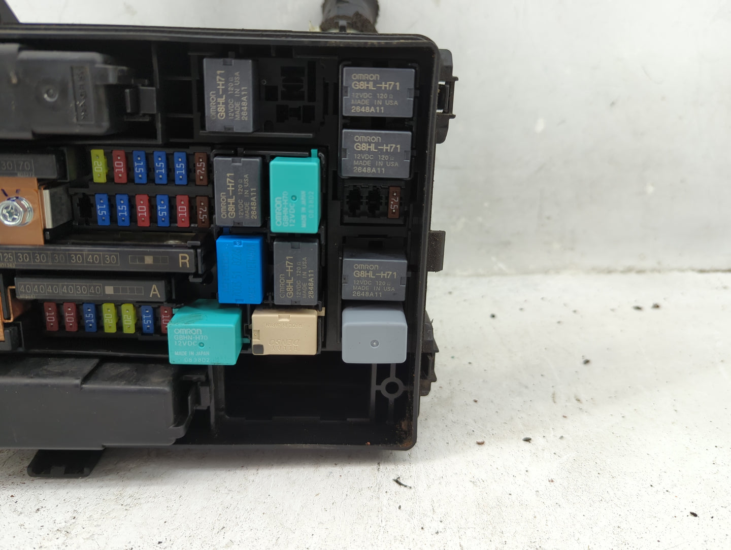 2017-2022 Honda Cr-V Fusebox Fuse Box Panel Relay Module P/N:TLA A01A0 Fits Fits 2017 2018 2019 2020 2021 2022 OEM Used Auto
