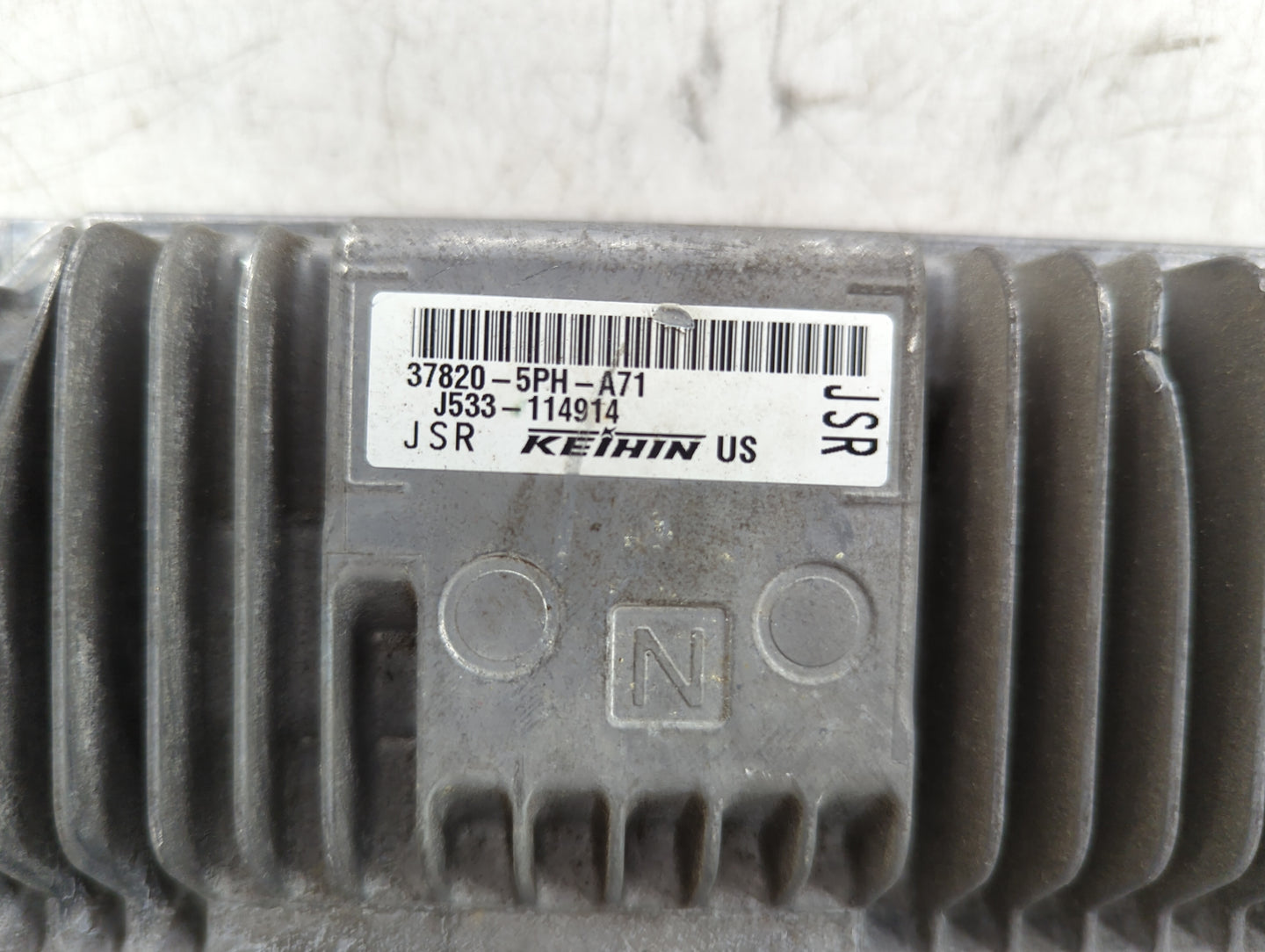 2017-2018 Honda Cr-V PCM Engine Control Computer ECU ECM PCU OEM P/N:37820-5PH-A71 Fits Fits 2017 2018 OEM Used Auto Parts -
