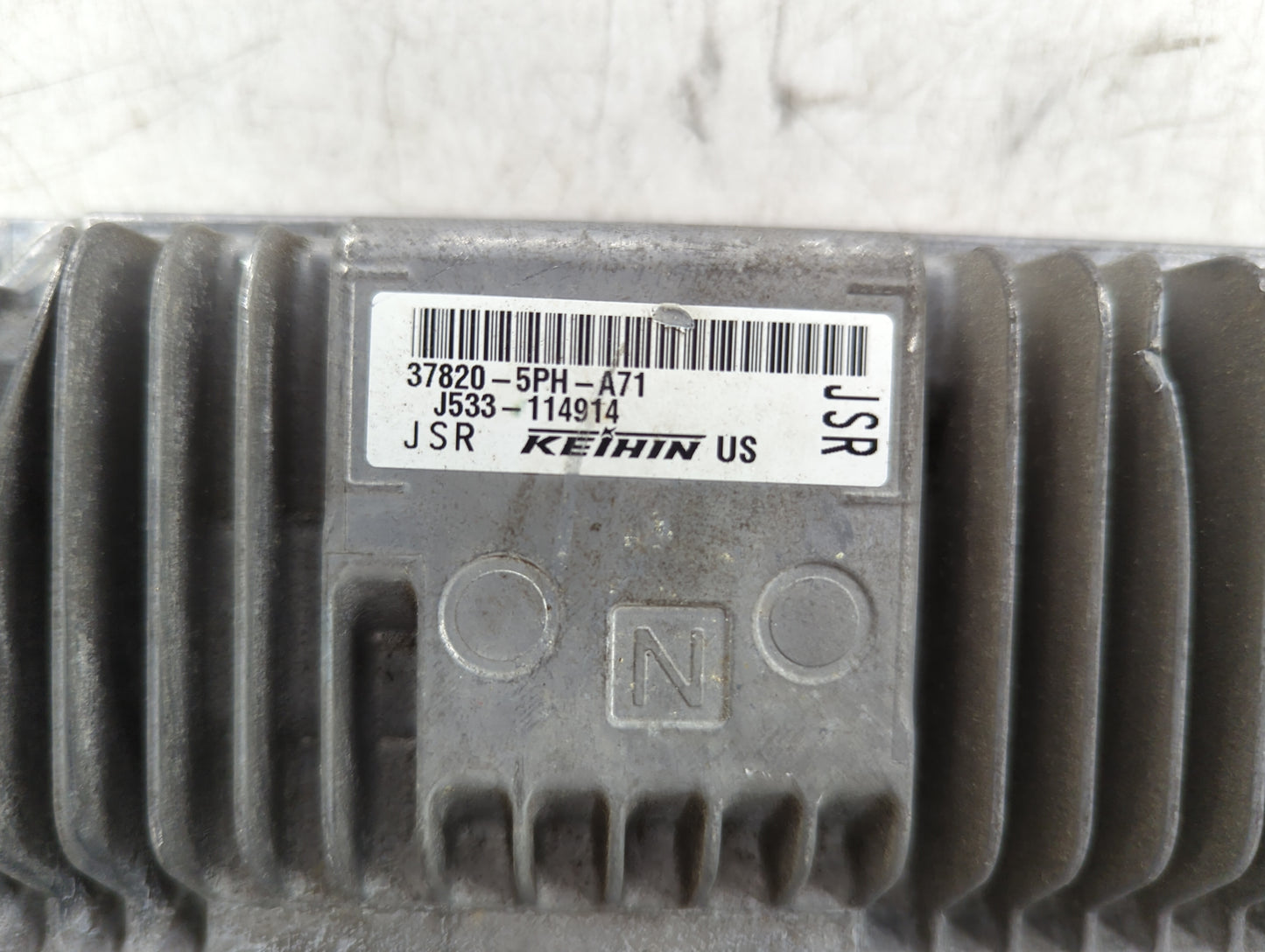 2017-2018 Honda Cr-V PCM Engine Control Computer ECU ECM PCU OEM P/N:37820-5PH-A71 Fits Fits 2017 2018 OEM Used Auto Parts -