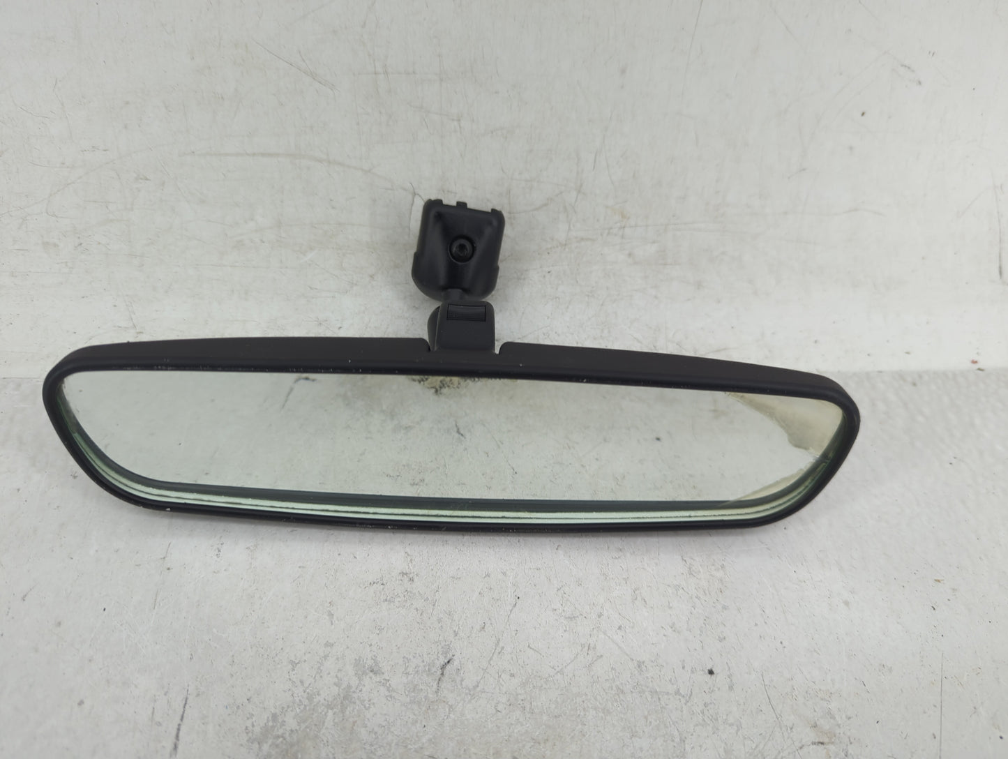 2018 Honda Cr-V Interior Rear View Mirror Replacement OEM P/N:E11025617 E11015617, E11045617 Fits OEM Used Auto Parts - Oemu