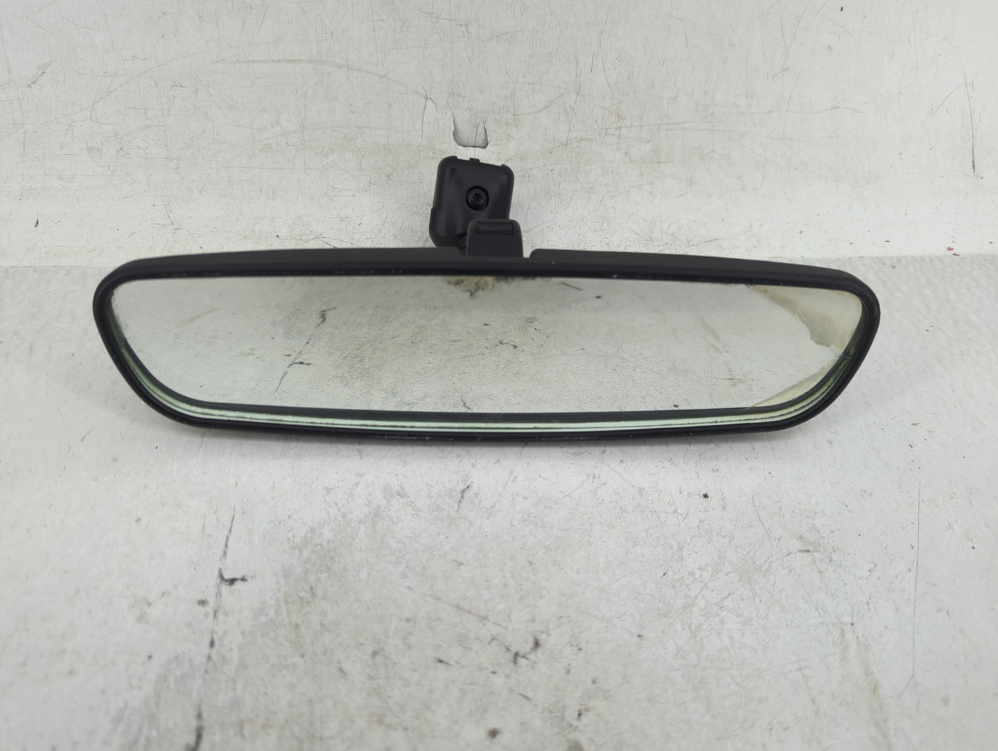 2018 Honda Cr-V Interior Rear View Mirror Replacement OEM P/N:E11025617 E11015617, E11045617 Fits OEM Used Auto Parts - Oemu