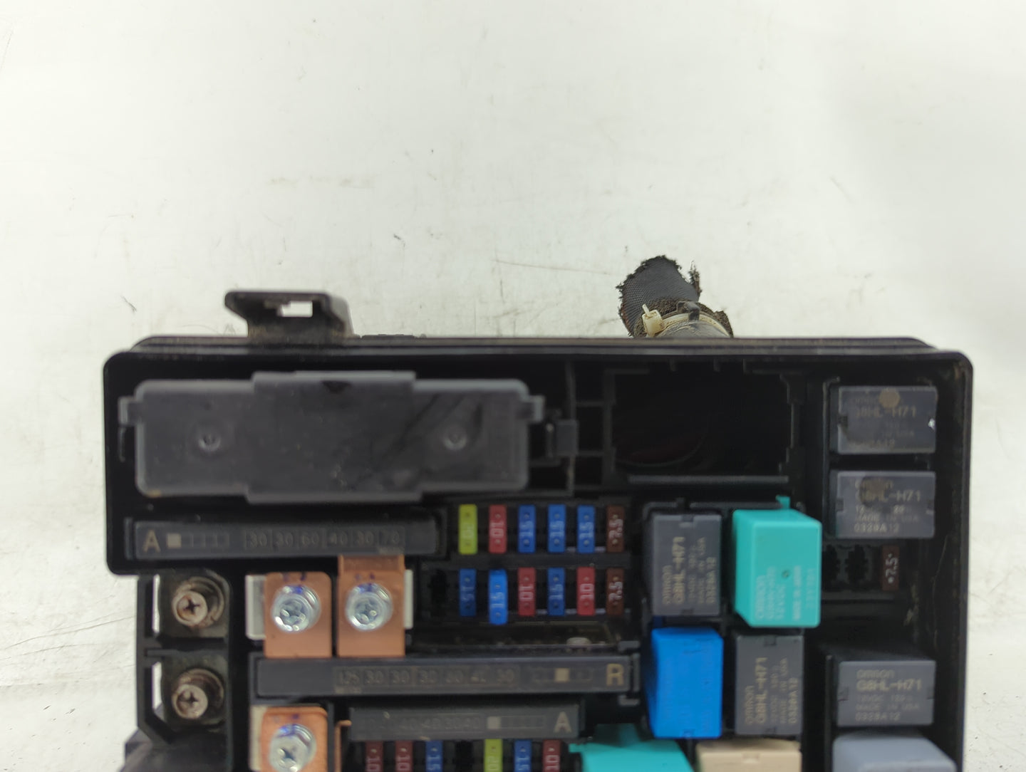 2017-2019 Honda Cr-V Fusebox Fuse Box Panel Relay Module P/N:TLA A01 A0 Fits Fits 2017 2018 2019 OEM Used Auto Parts - Oemus