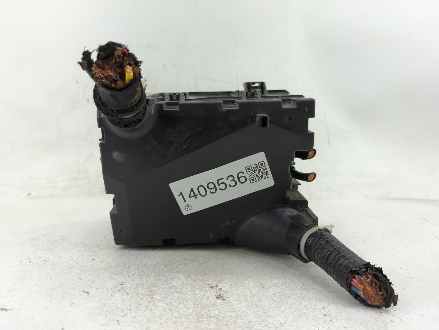 2017-2019 Honda Cr-V Fusebox Fuse Box Panel Relay Module P/N:TLA A01 A0 Fits Fits 2017 2018 2019 OEM Used Auto Parts - Oemus