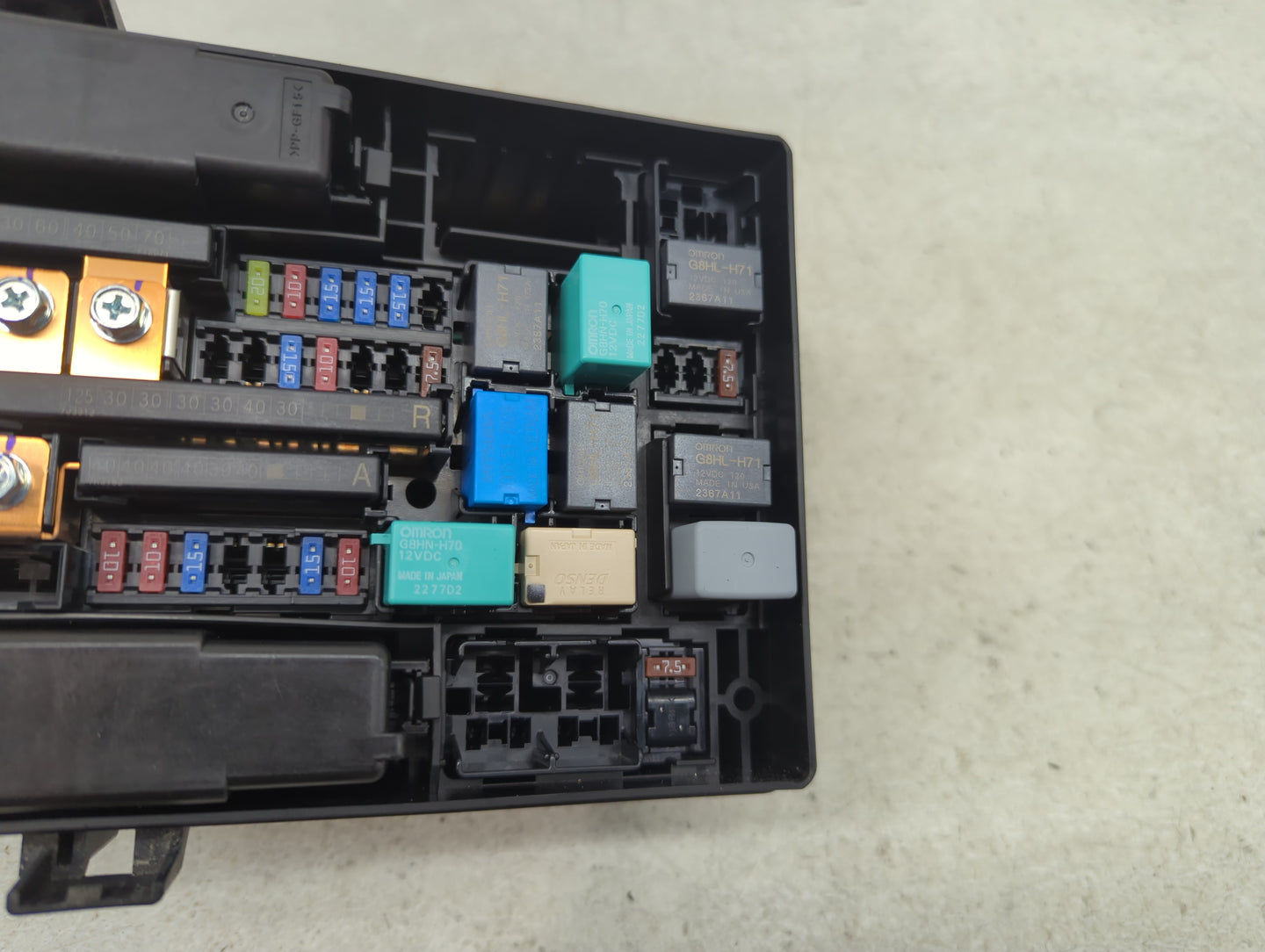 2017-2019 Honda Cr-V Fusebox Fuse Box Panel Relay Module Fits Fits 2017 2018 2019 OEM Used Auto Parts - Oemusedautoparts1.co