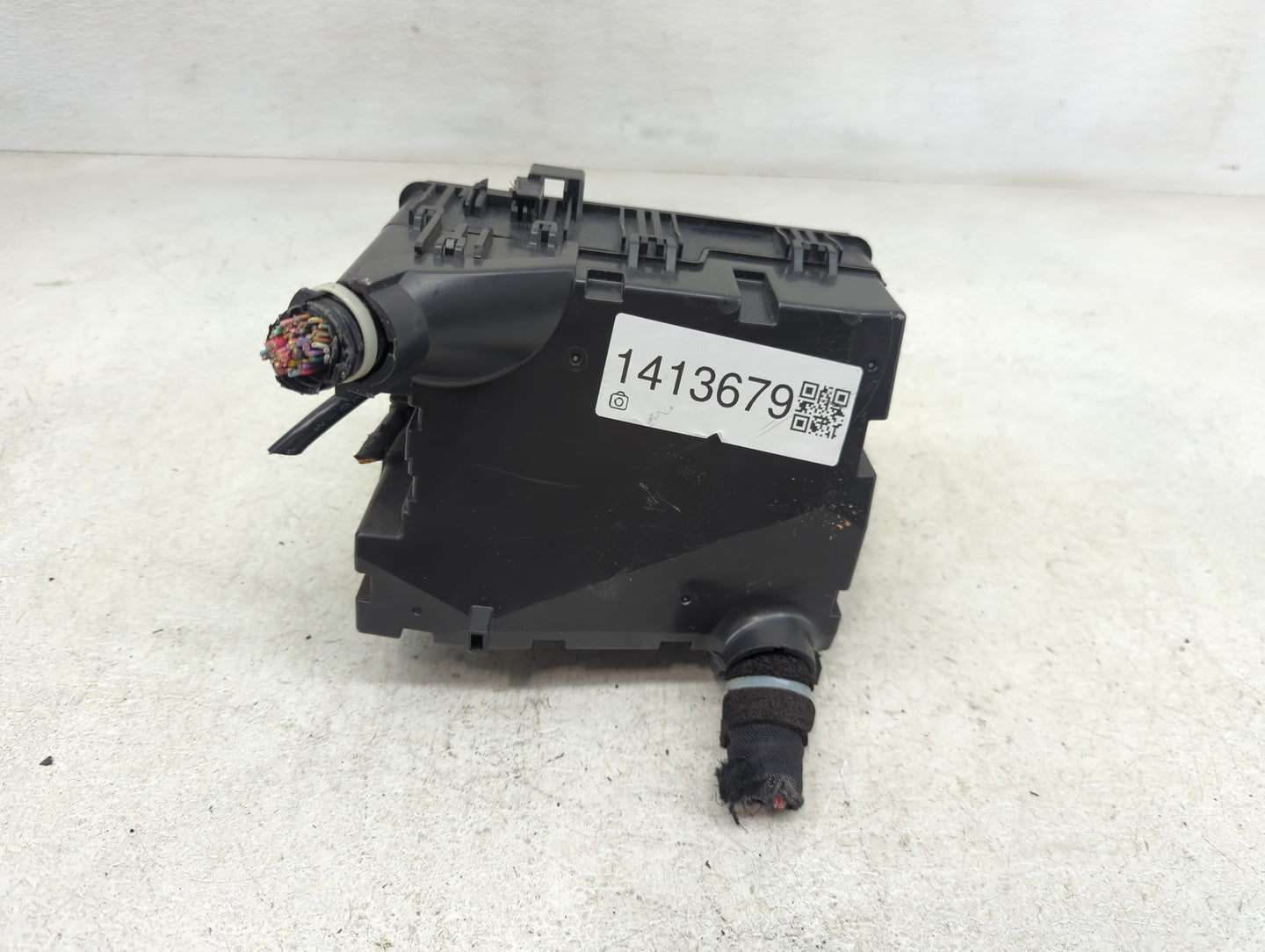 2017-2019 Honda Cr-V Fusebox Fuse Box Panel Relay Module Fits Fits 2017 2018 2019 OEM Used Auto Parts - Oemusedautoparts1.co