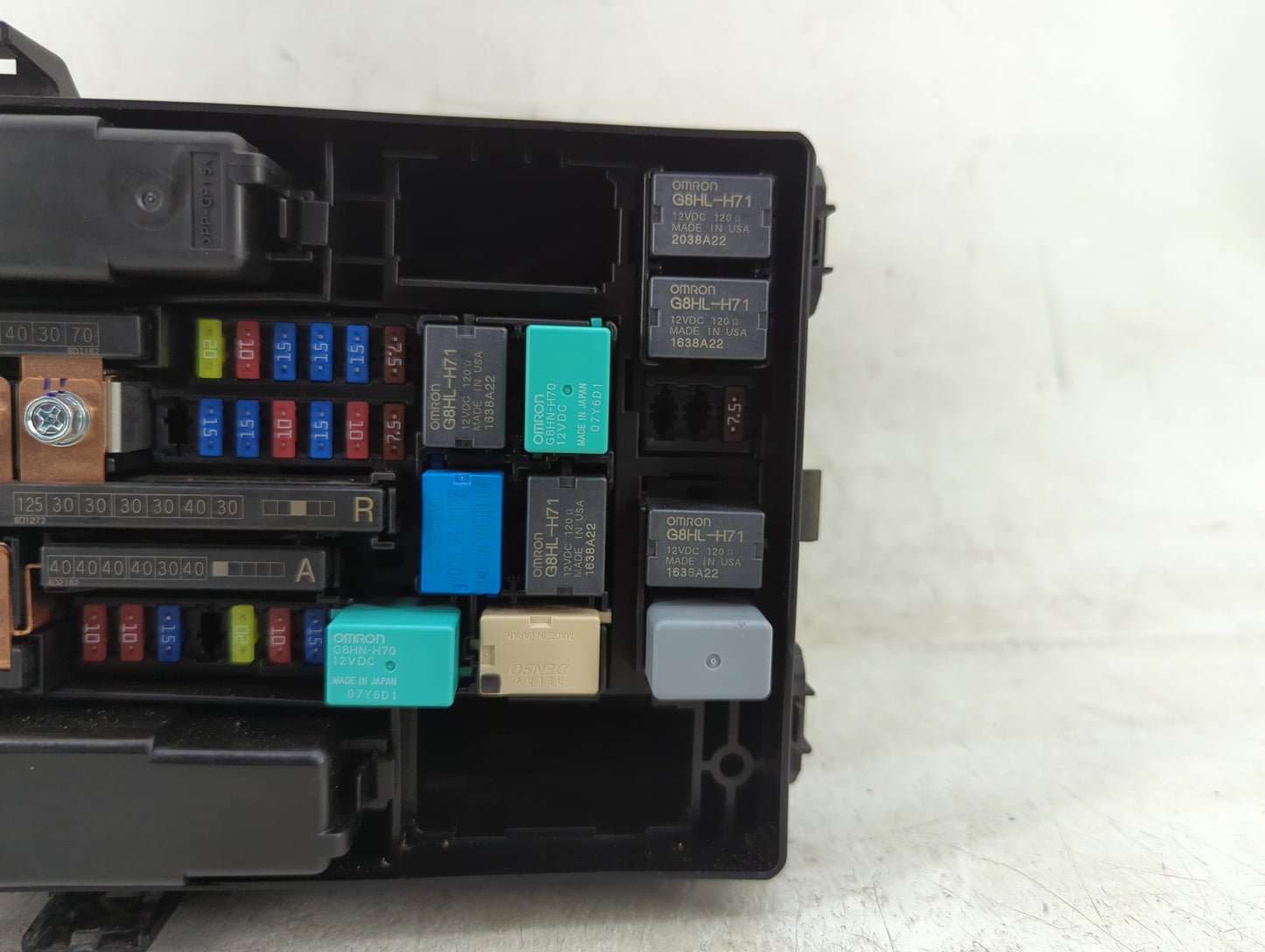 2017-2022 Honda Cr-V Fusebox Fuse Box Panel Relay Module Fits Fits 2017 2018 2019 2020 2021 2022 OEM Used Auto Parts - Oemus