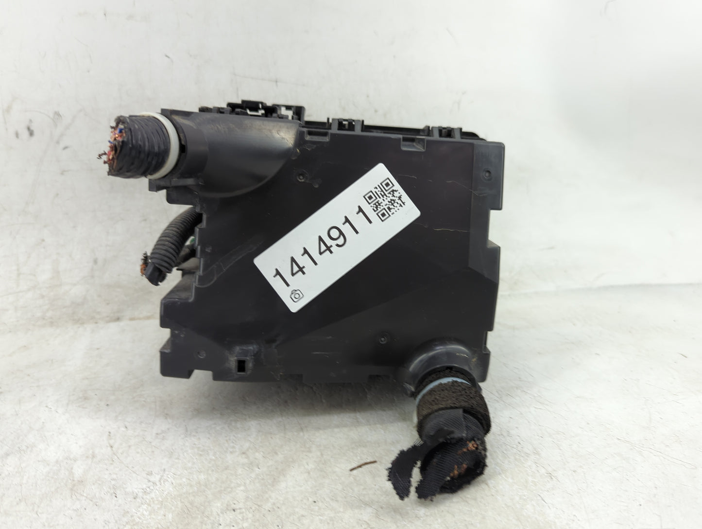 2017-2022 Honda Cr-V Fusebox Fuse Box Panel Relay Module Fits Fits 2017 2018 2019 2020 2021 2022 OEM Used Auto Parts - Oemus