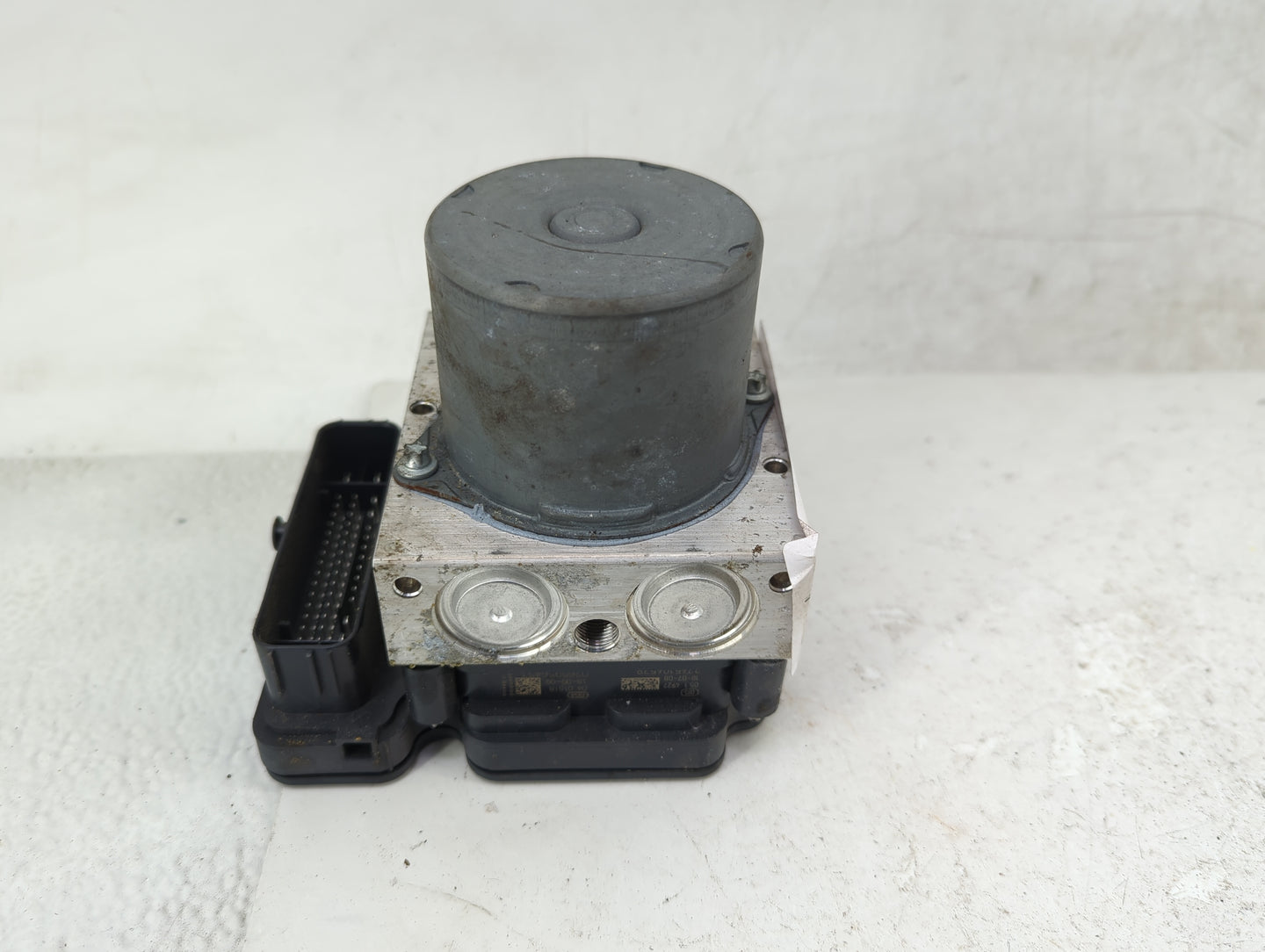 2017-2019 Honda Cr-V ABS Pump Control Module Replacement P/N:A9825286404015 Fits Fits 2017 2018 2019 OEM Used Auto Parts - O