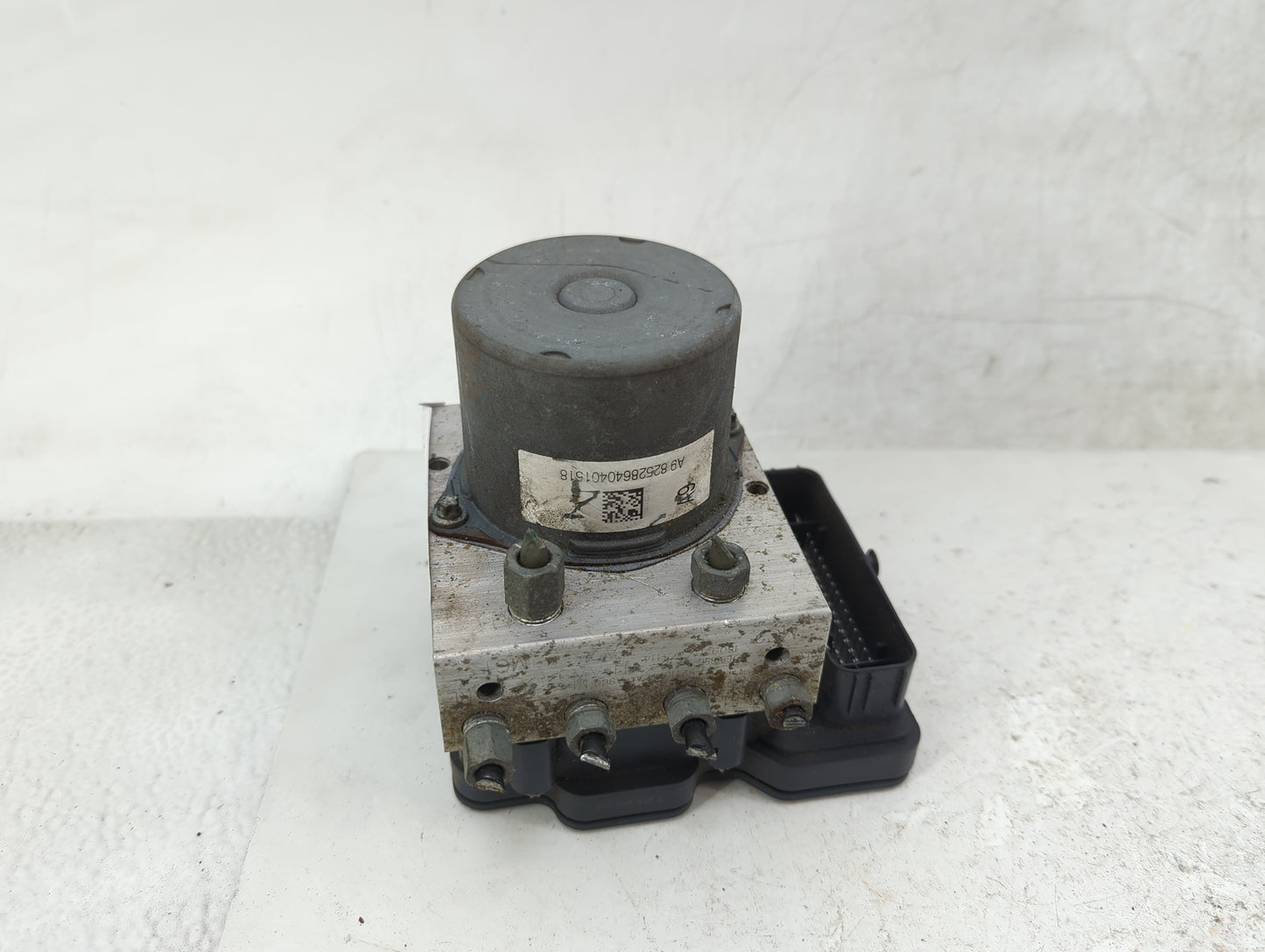 2017-2019 Honda Cr-V ABS Pump Control Module Replacement P/N:A9825286404015 Fits Fits 2017 2018 2019 OEM Used Auto Parts - O