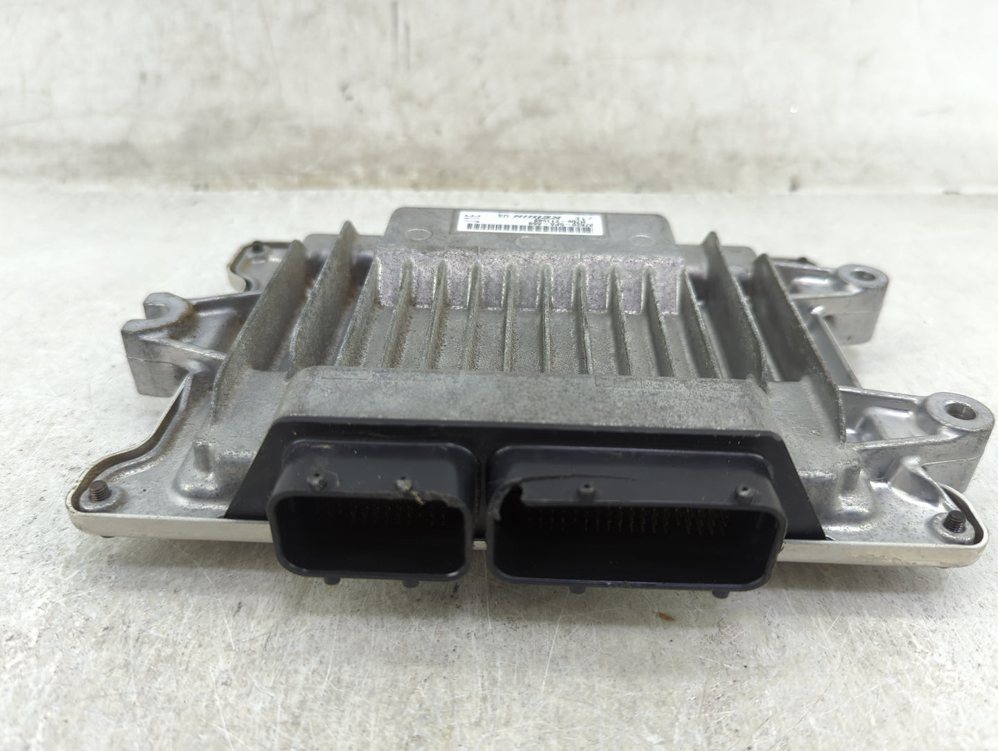 2017-2018 Honda Cr-V PCM Engine Control Computer ECU ECM PCU OEM P/N:37820-5PA-A69 H706-211588 Fits Fits 2017 2018 OEM Used 