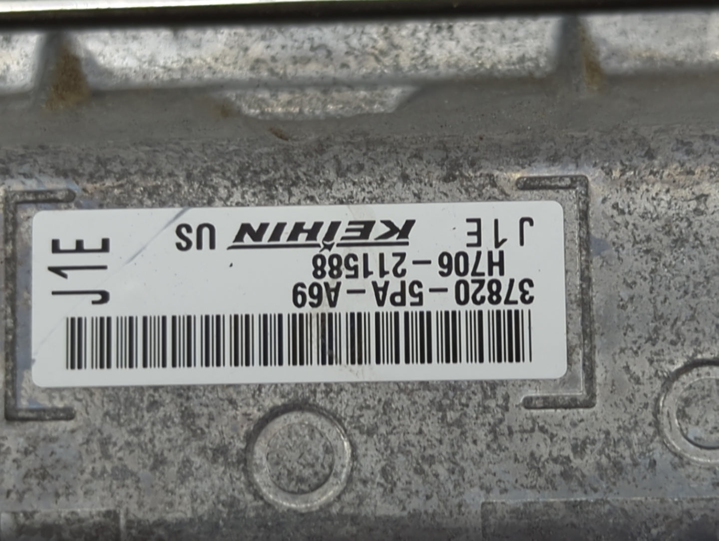 2017-2018 Honda Cr-V PCM Engine Control Computer ECU ECM PCU OEM P/N:37820-5PA-A69 H706-211588 Fits Fits 2017 2018 OEM Used 