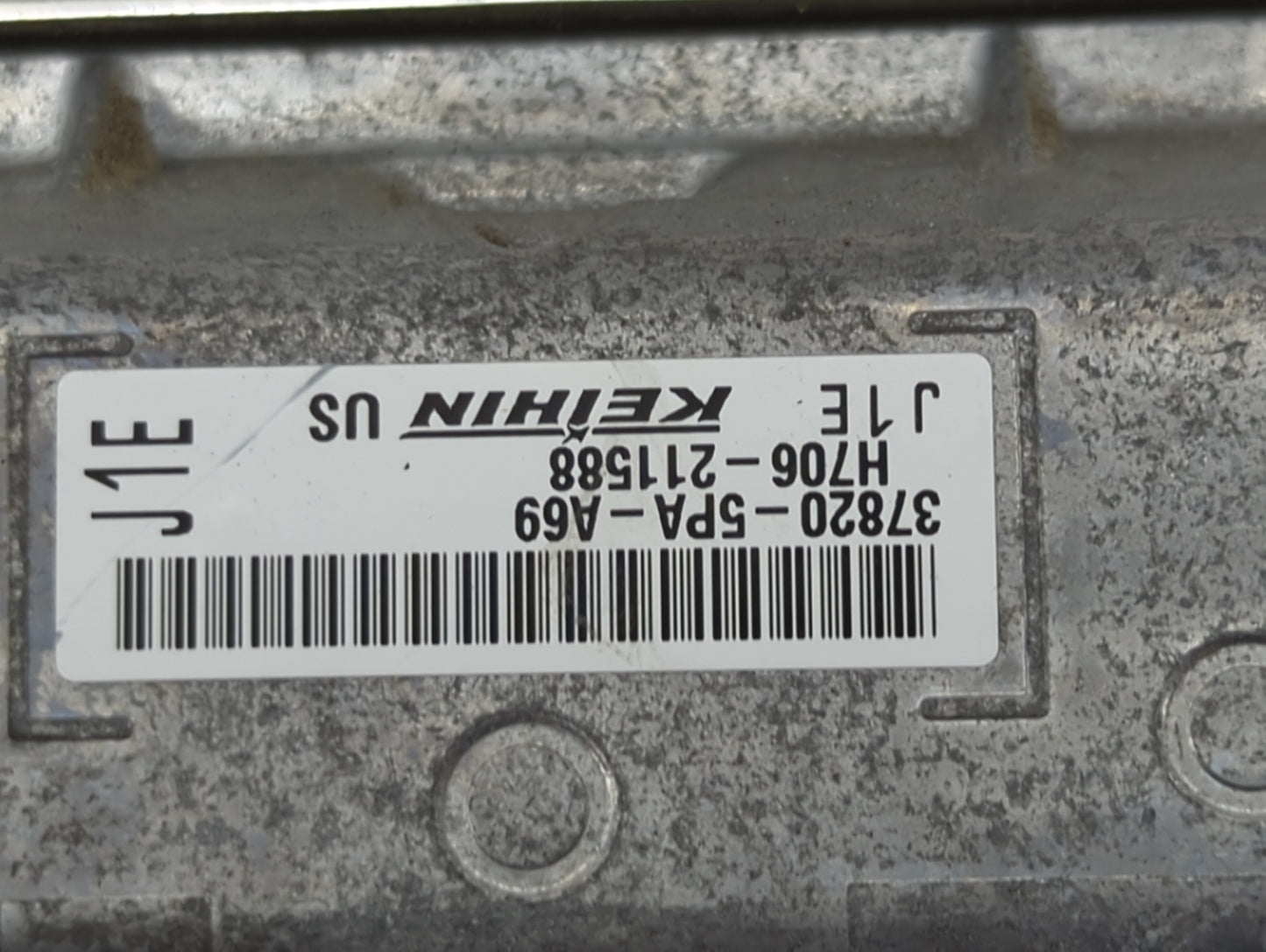 2017-2018 Honda Cr-V PCM Engine Control Computer ECU ECM PCU OEM P/N:37820-5PA-A69 H706-211588 Fits Fits 2017 2018 OEM Used 
