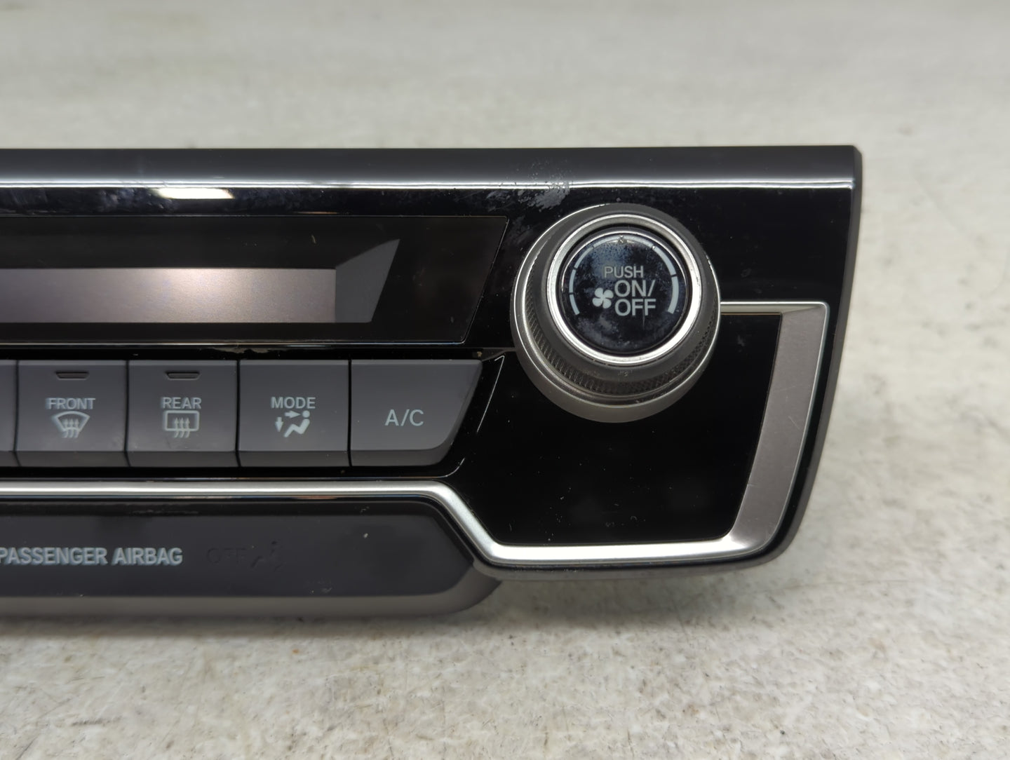 2017-2021 Honda Cr-V Climate Control Module Temperature AC/Heater Replacement P/N:79620TLAA013M1 Fits OEM Used Auto Parts - 