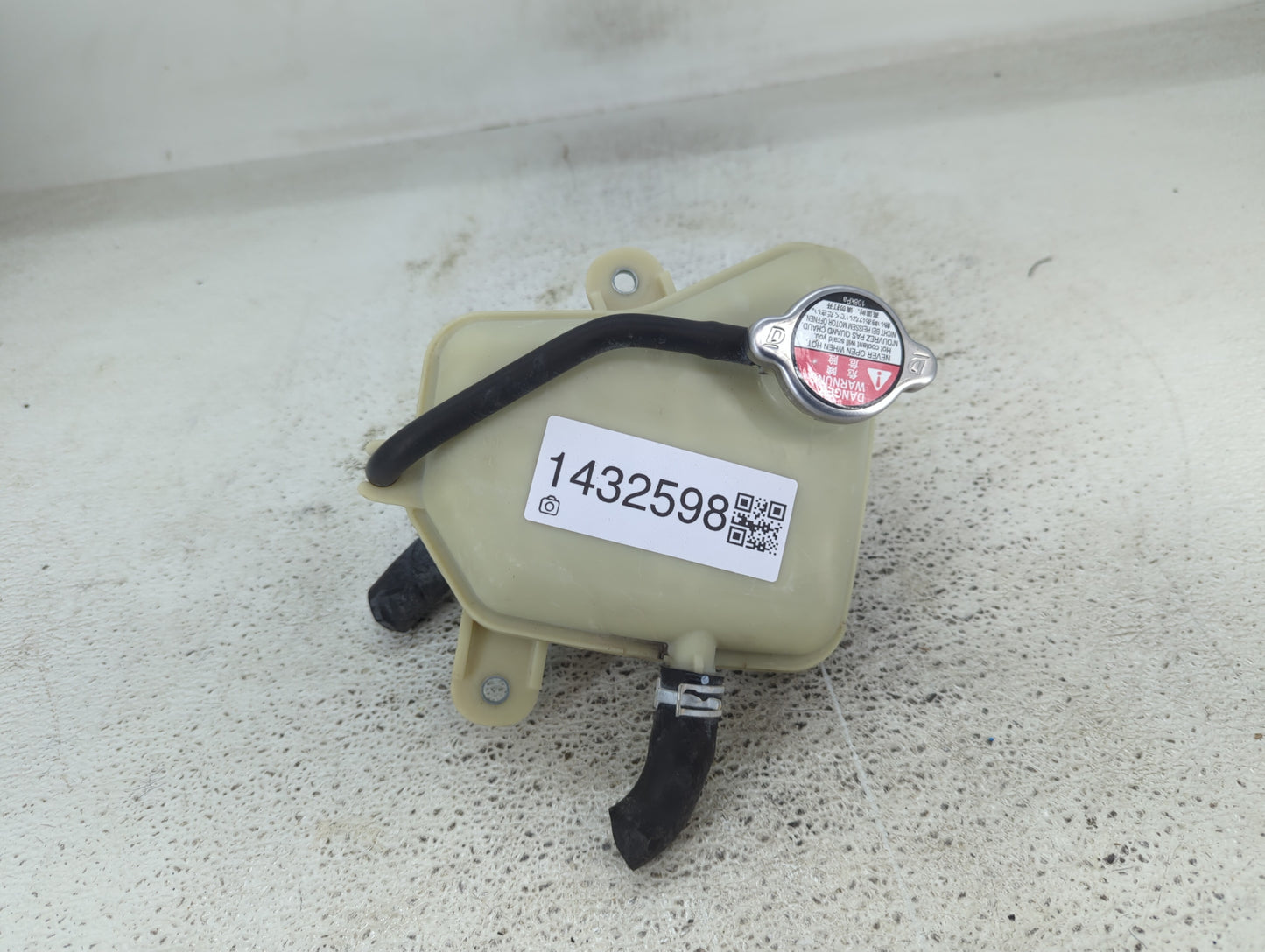 2020-2022 Honda Cr-v Radiator Coolant Overflow Expansion Tank Bottle 1432598 - Oemusedautoparts1.com