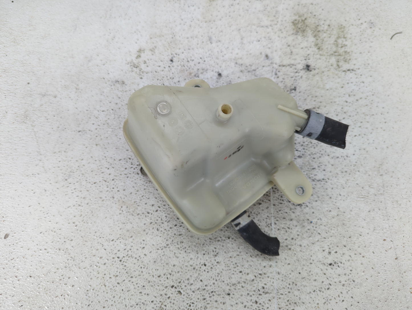 2020-2022 Honda Cr-v Radiator Coolant Overflow Expansion Tank Bottle 1432598 - Oemusedautoparts1.com