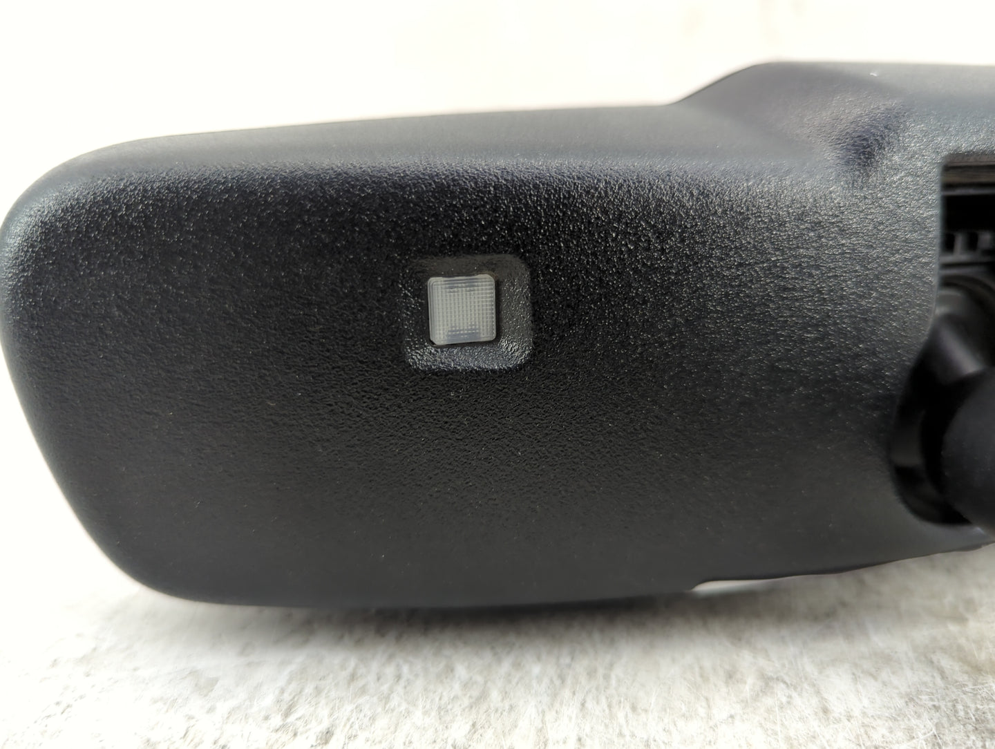 2017-2019 Honda Cr-V Interior Rear View Mirror Replacement OEM P/N:SZA-A22 E11026001 Fits OEM Used Auto Parts - Oemusedautop