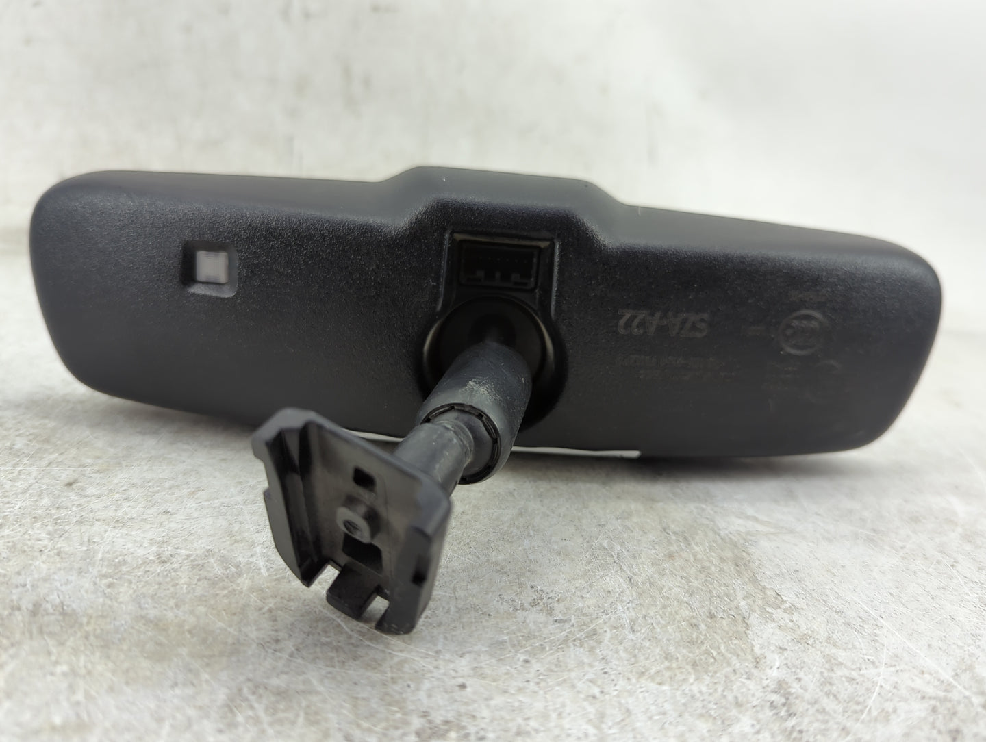 2017-2019 Honda Cr-V Interior Rear View Mirror Replacement OEM P/N:SZA-A22 E11026001 Fits OEM Used Auto Parts - Oemusedautop