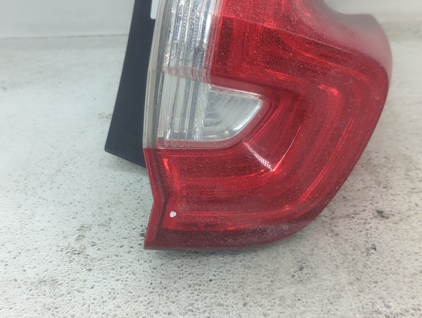 2017-2019 Honda Cr-V Tail Light Assembly Driver Left OEM Fits Fits 2017 2018 2019 OEM Used Auto Parts - Oemusedautoparts1.co